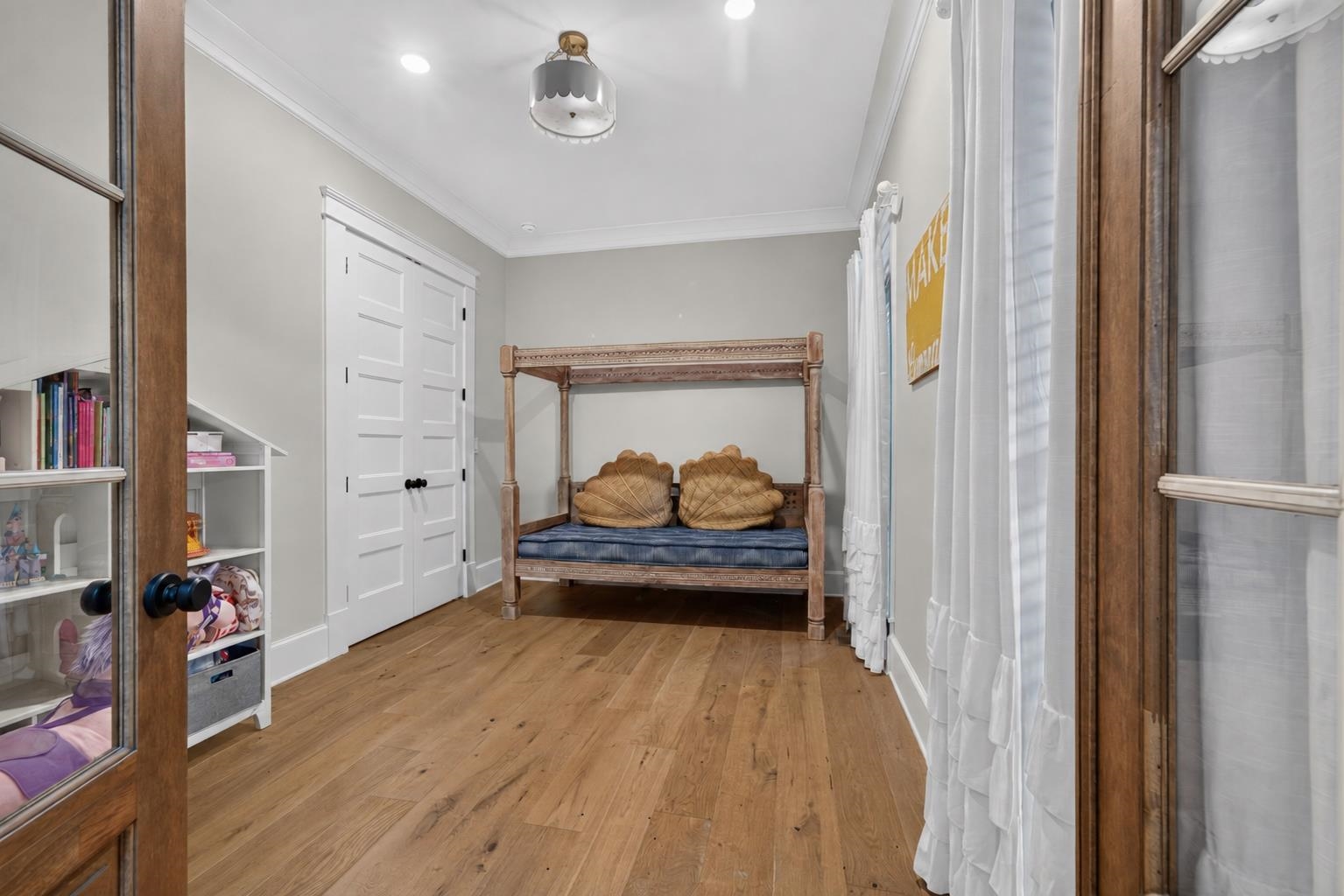 1031 Montgomery Drive Property Photo 10