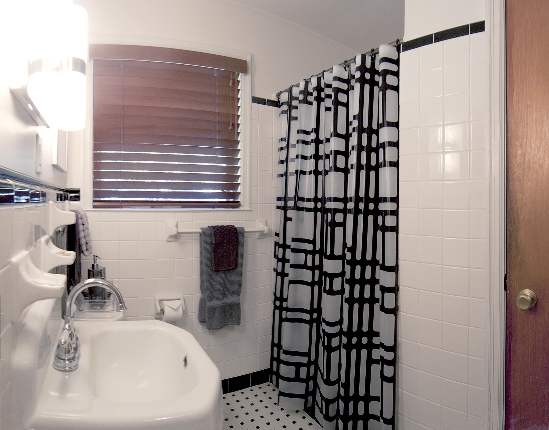 437 Pine Street Property Photo 15