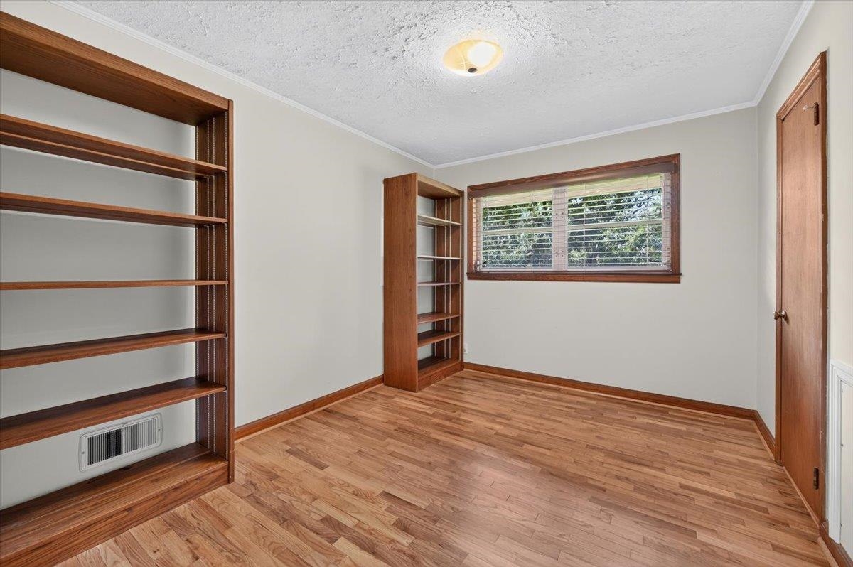 437 Pine Street Property Photo 49