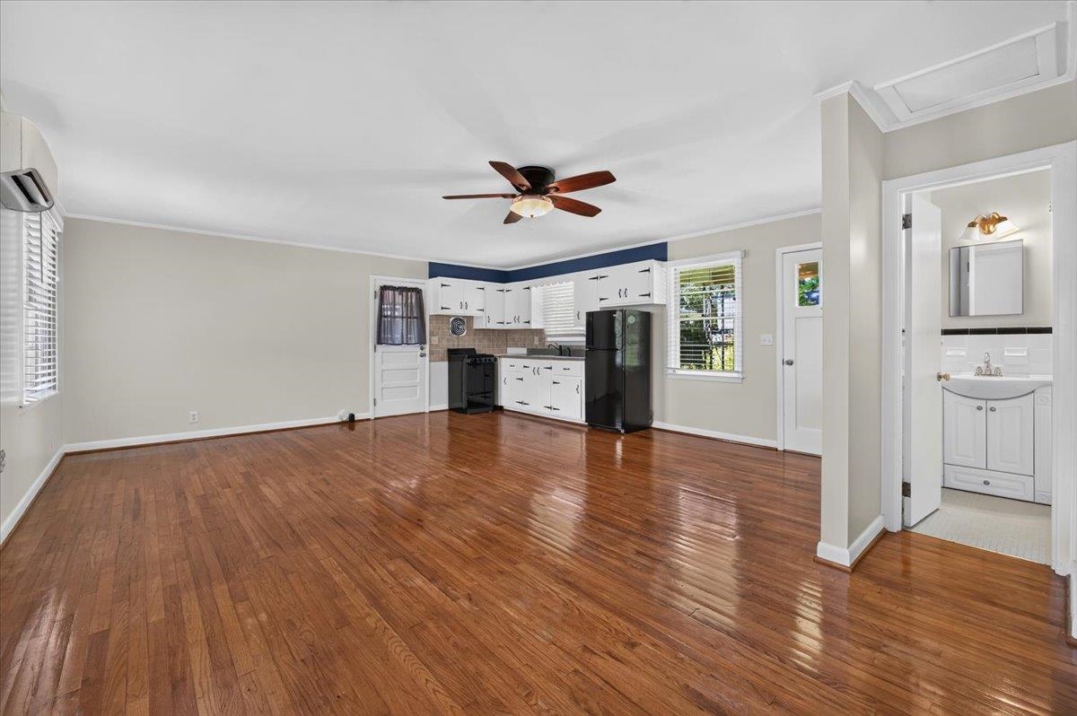 437 Pine Street Property Photo 57