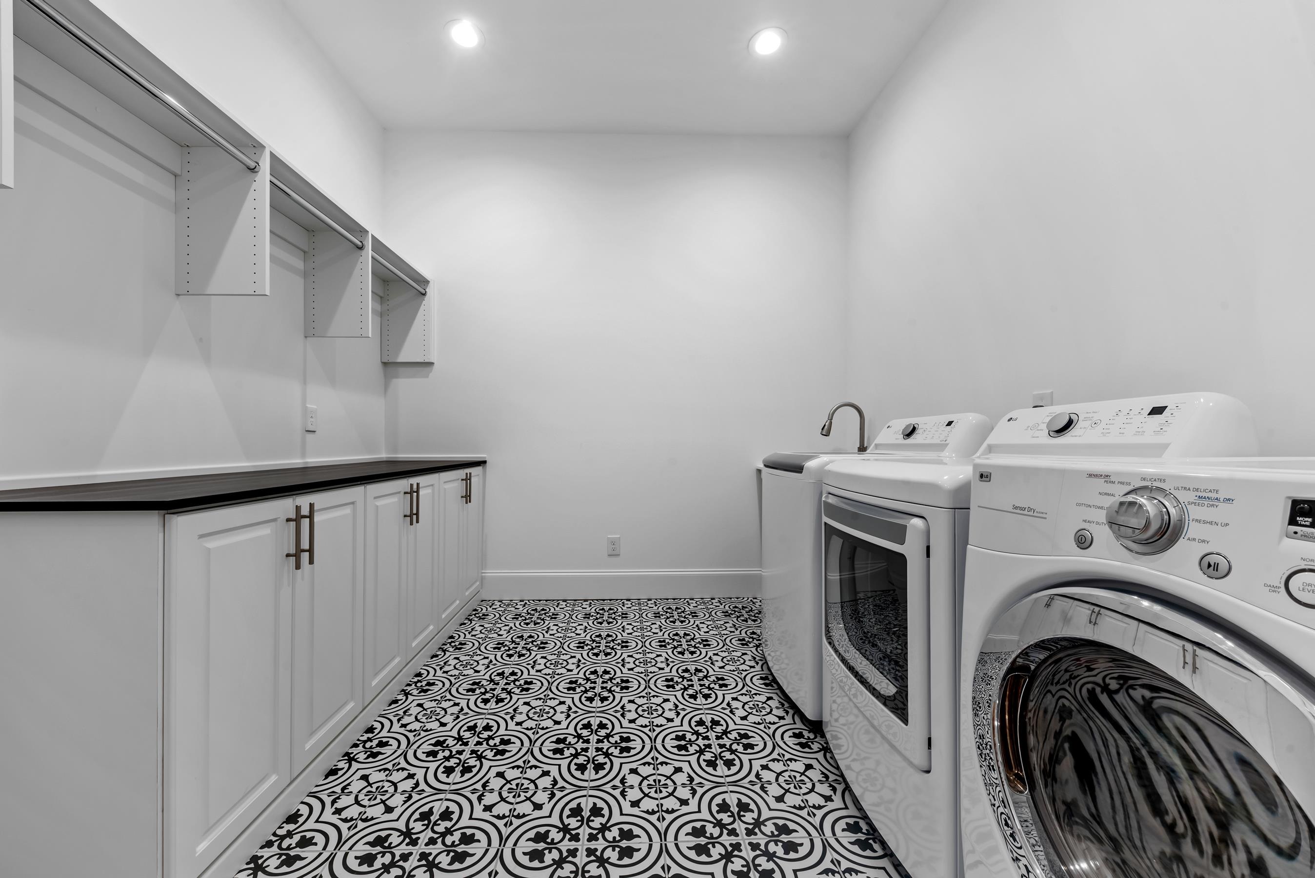 175 Harmony Bay Drive Property Photo 45