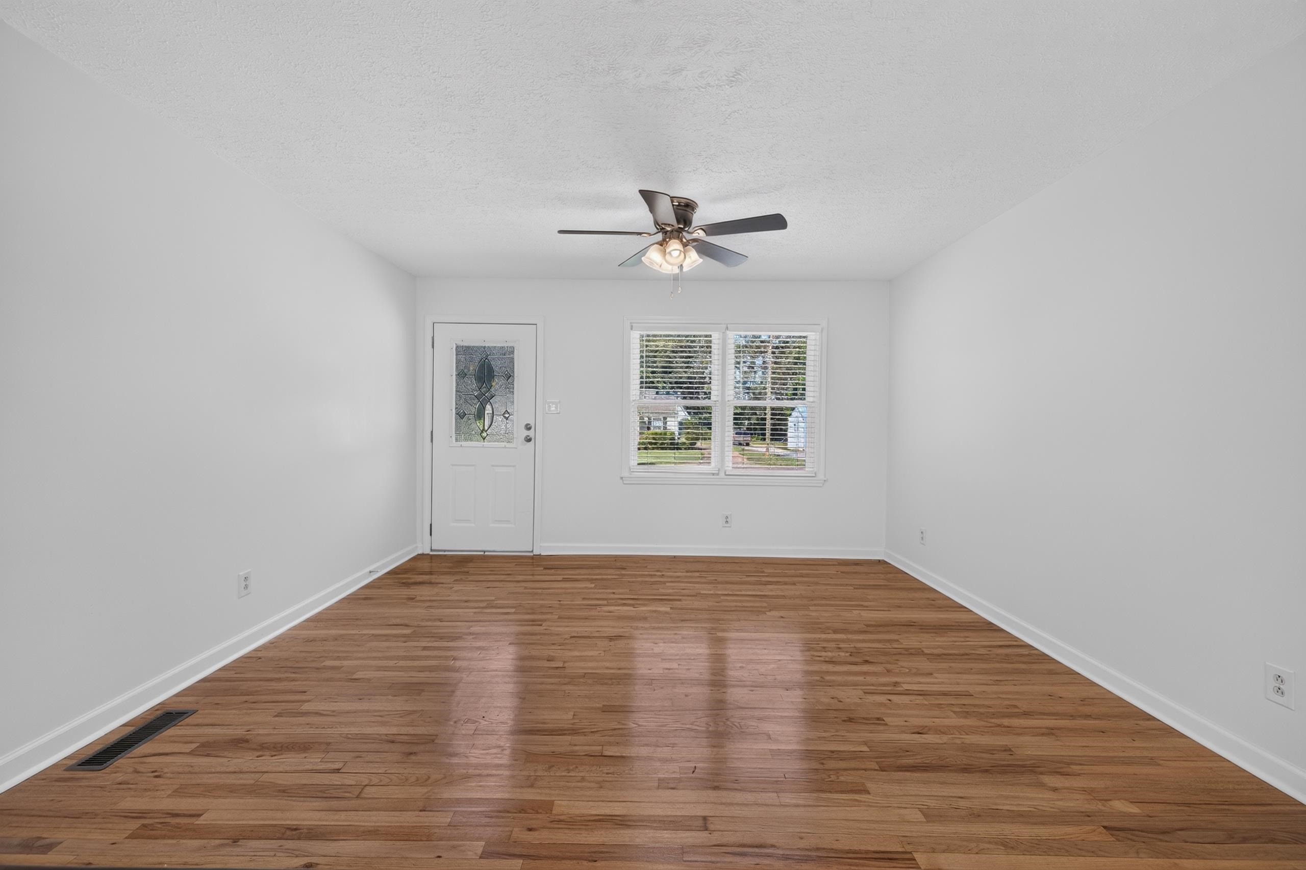1015 Highland Avenue Property Photo 7