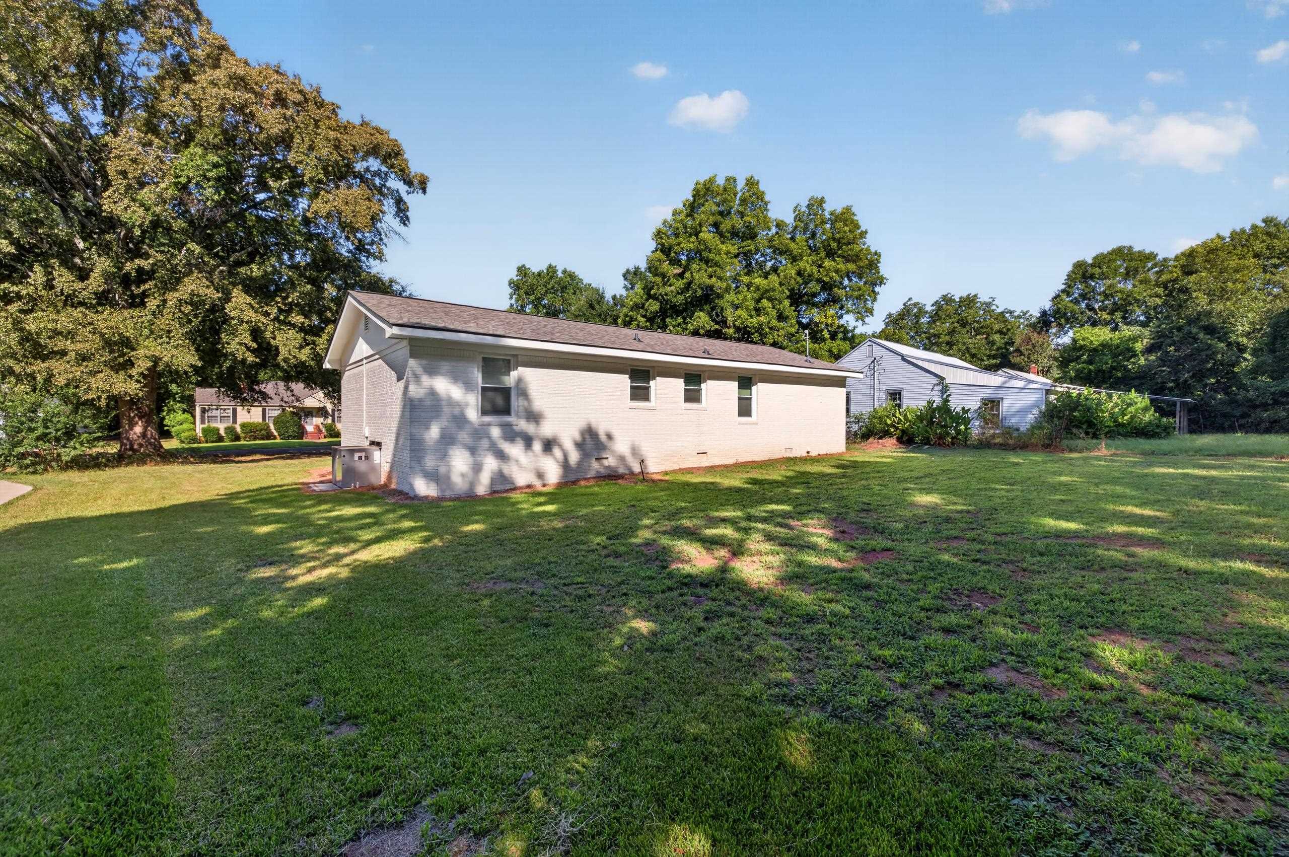 1015 Highland Avenue Property Photo 25