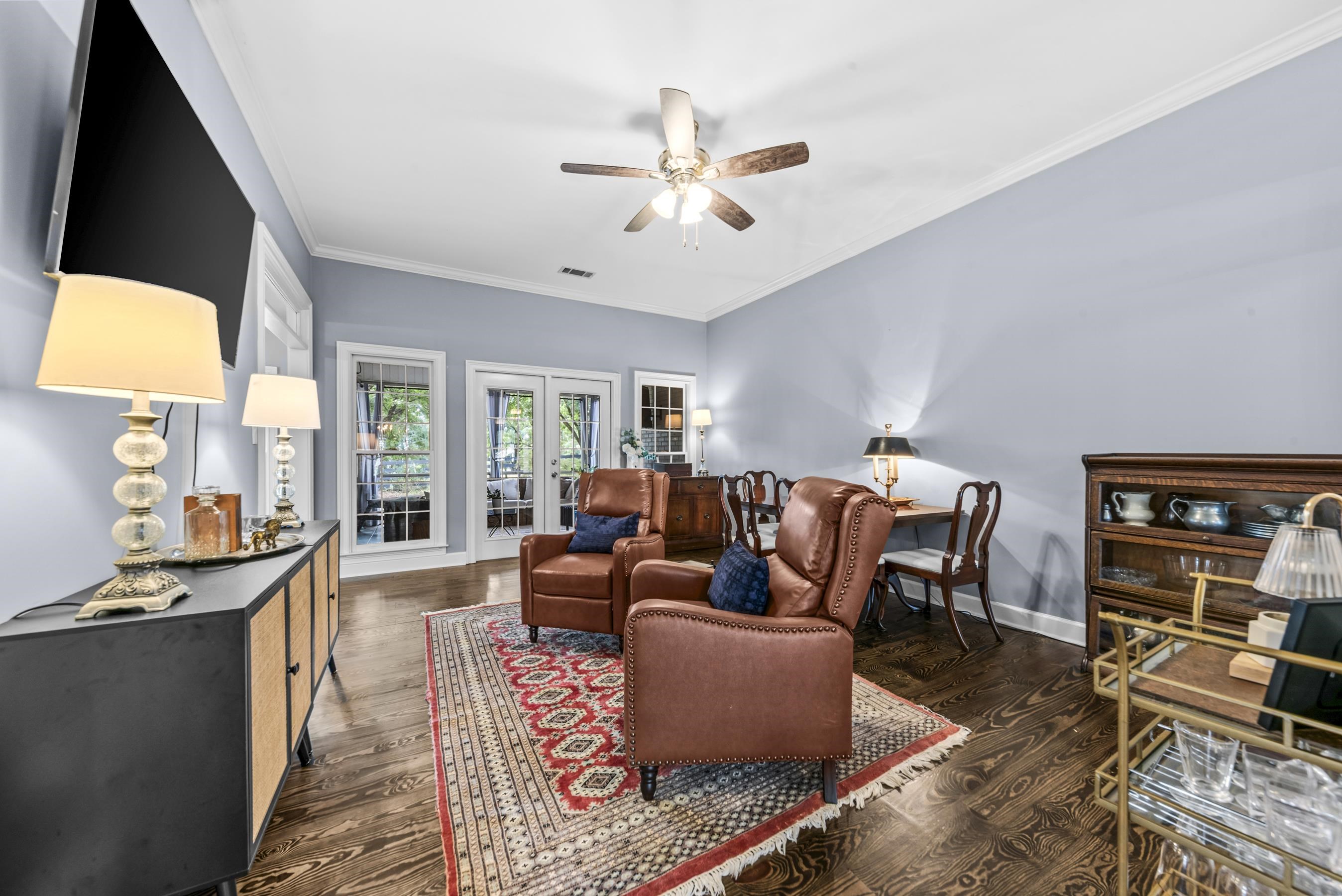 700 Skyline Drive Property Photo 9