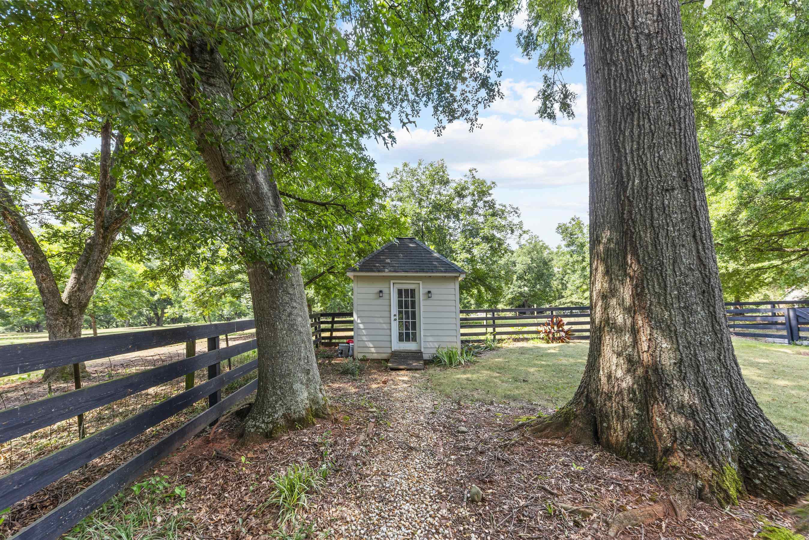 700 Skyline Drive Property Photo 40