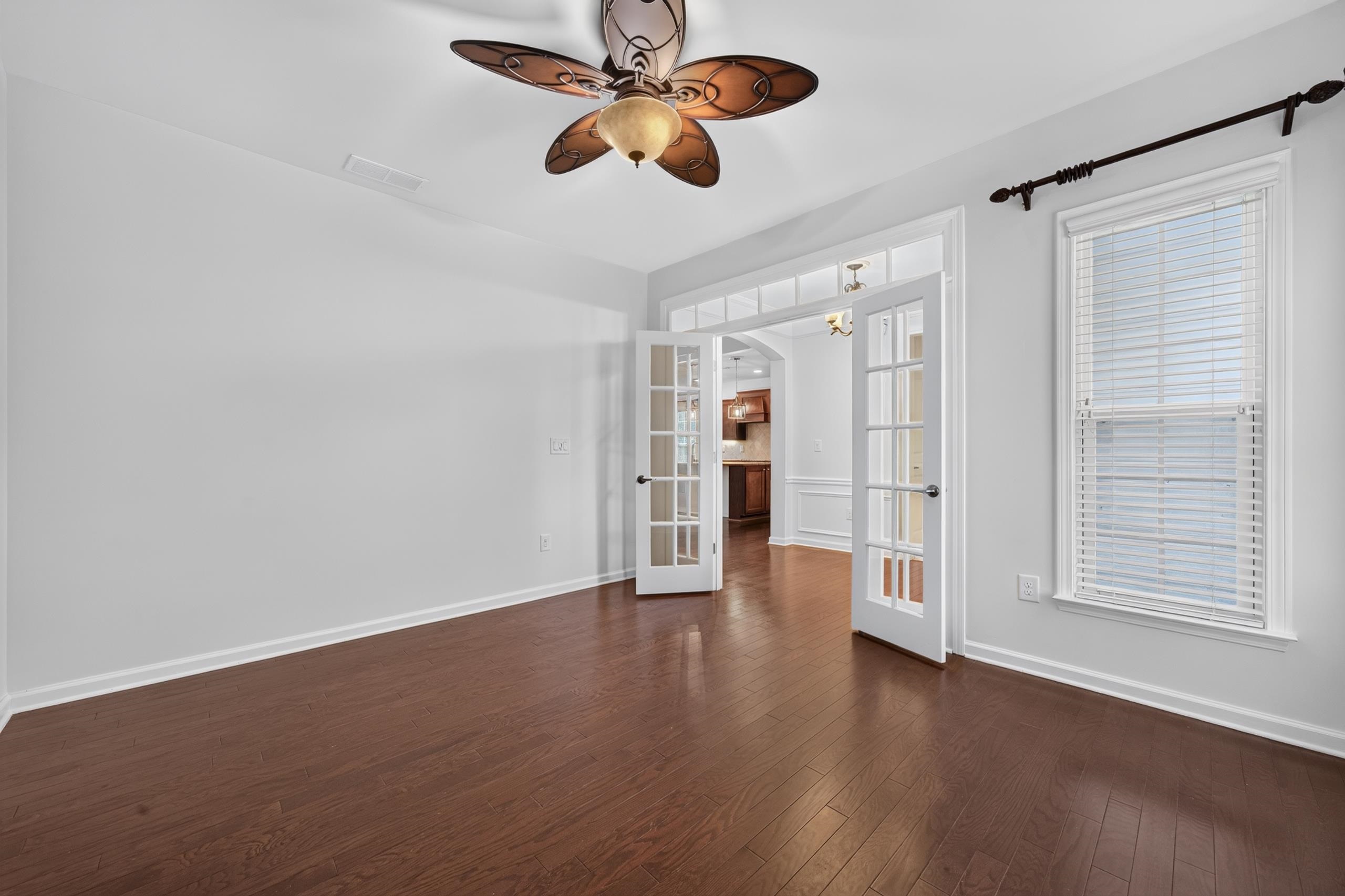 1031 Dockside Place Property Photo 9