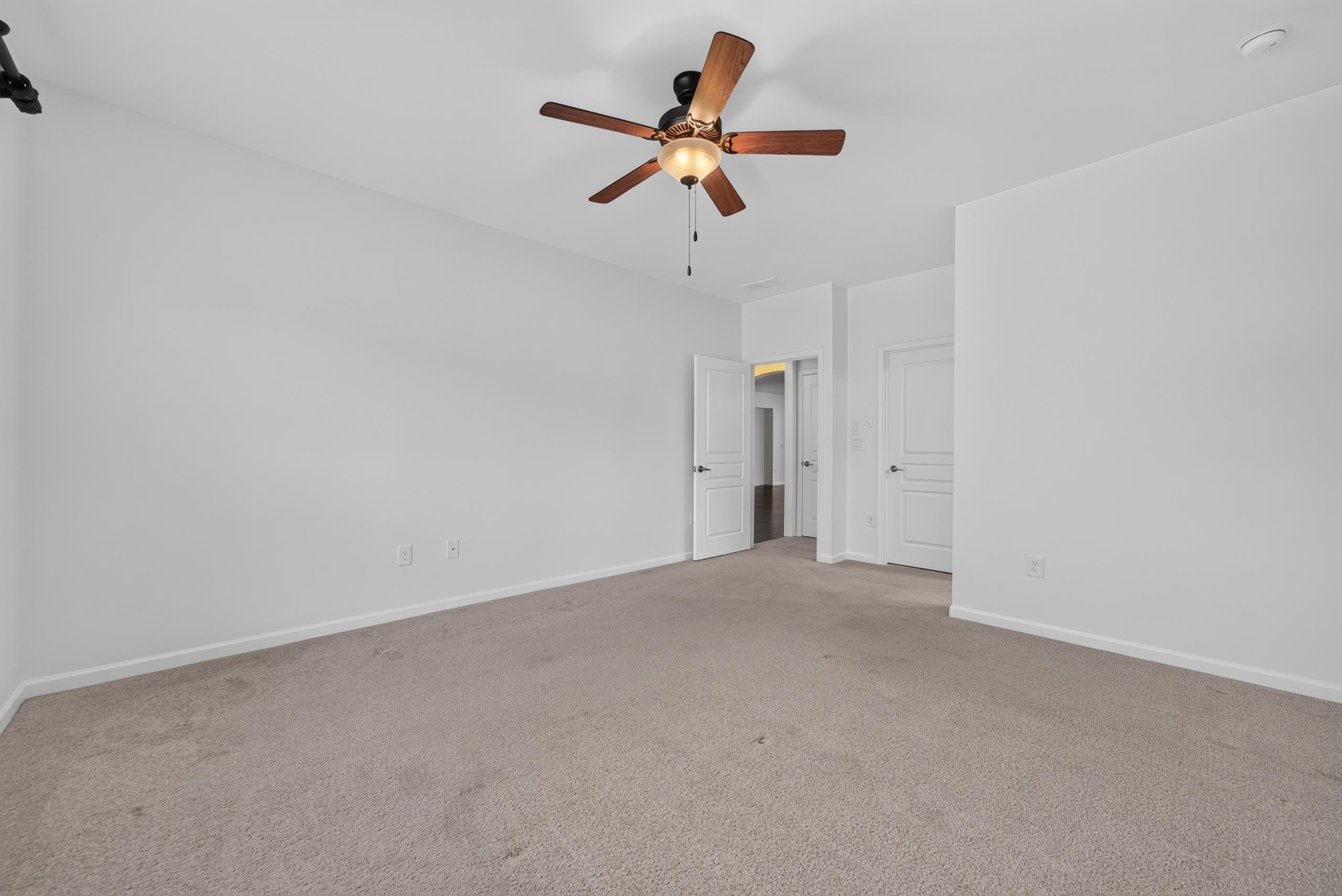 1031 Dockside Place Property Photo 11