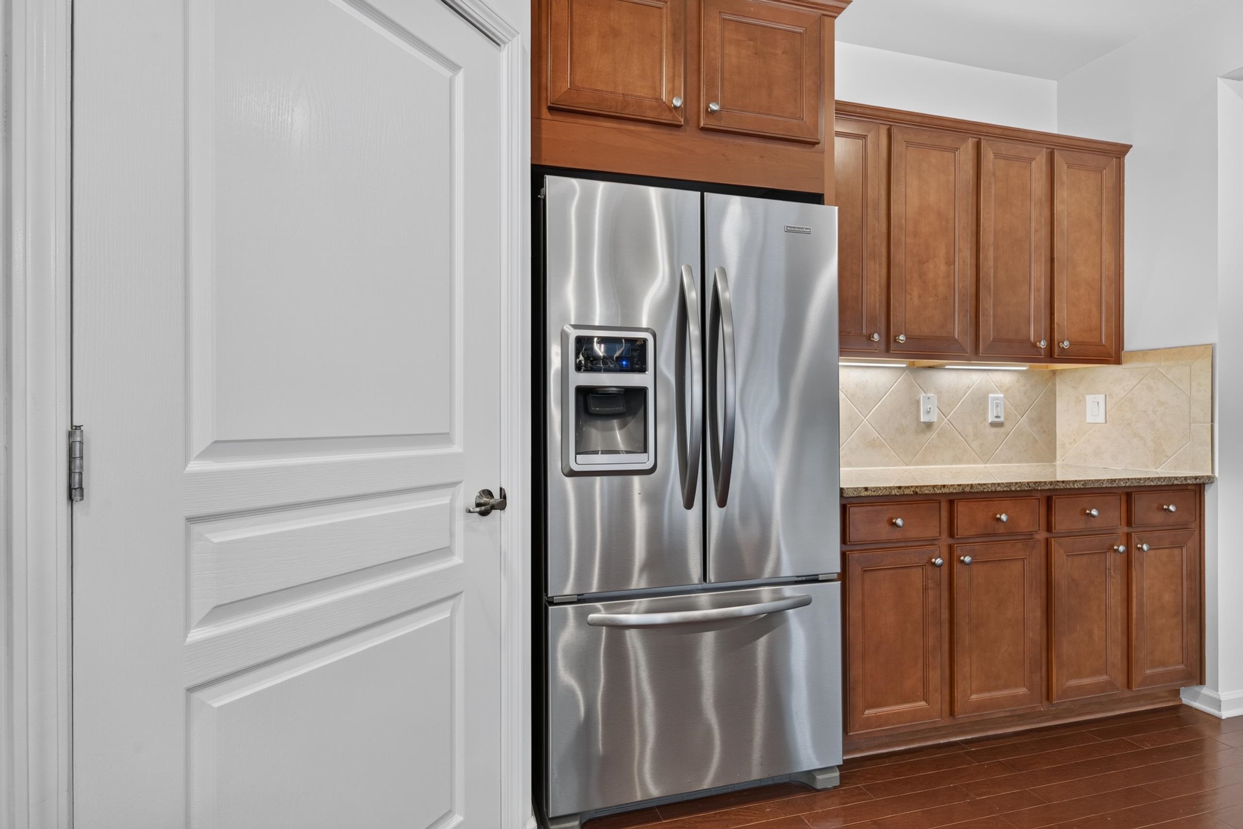 1031 Dockside Place Property Photo 23