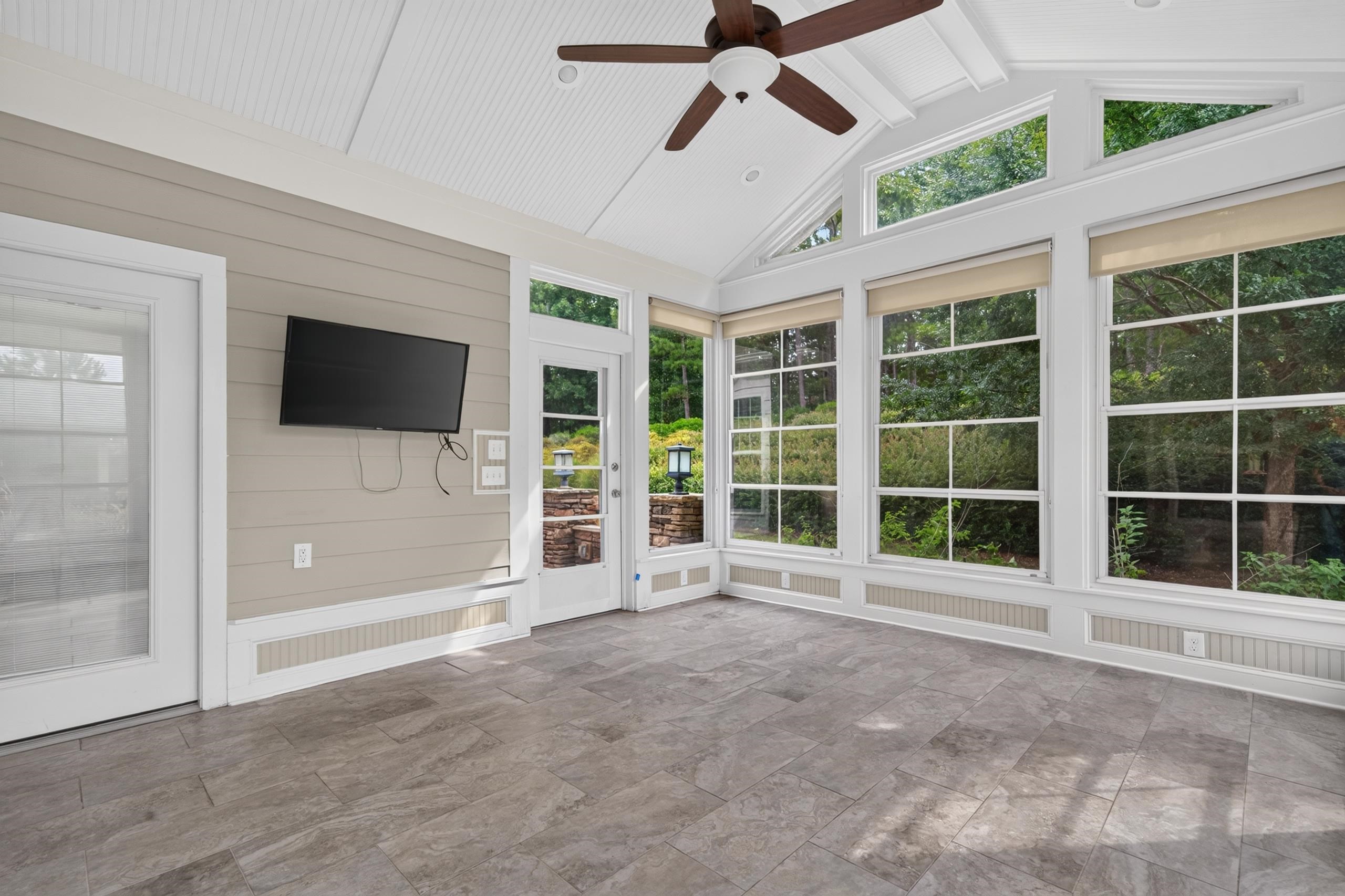 1031 Dockside Place Property Photo 46