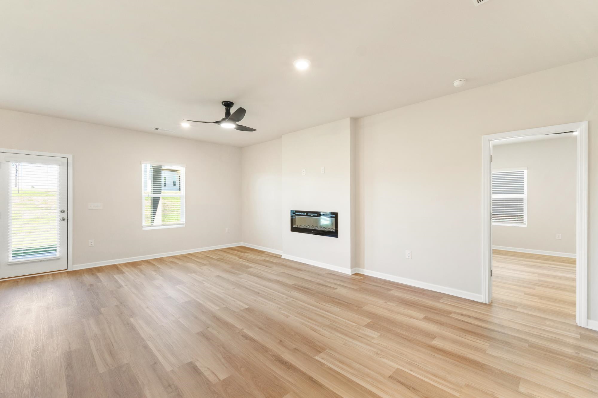 1149 Homer Way Property Photo 3