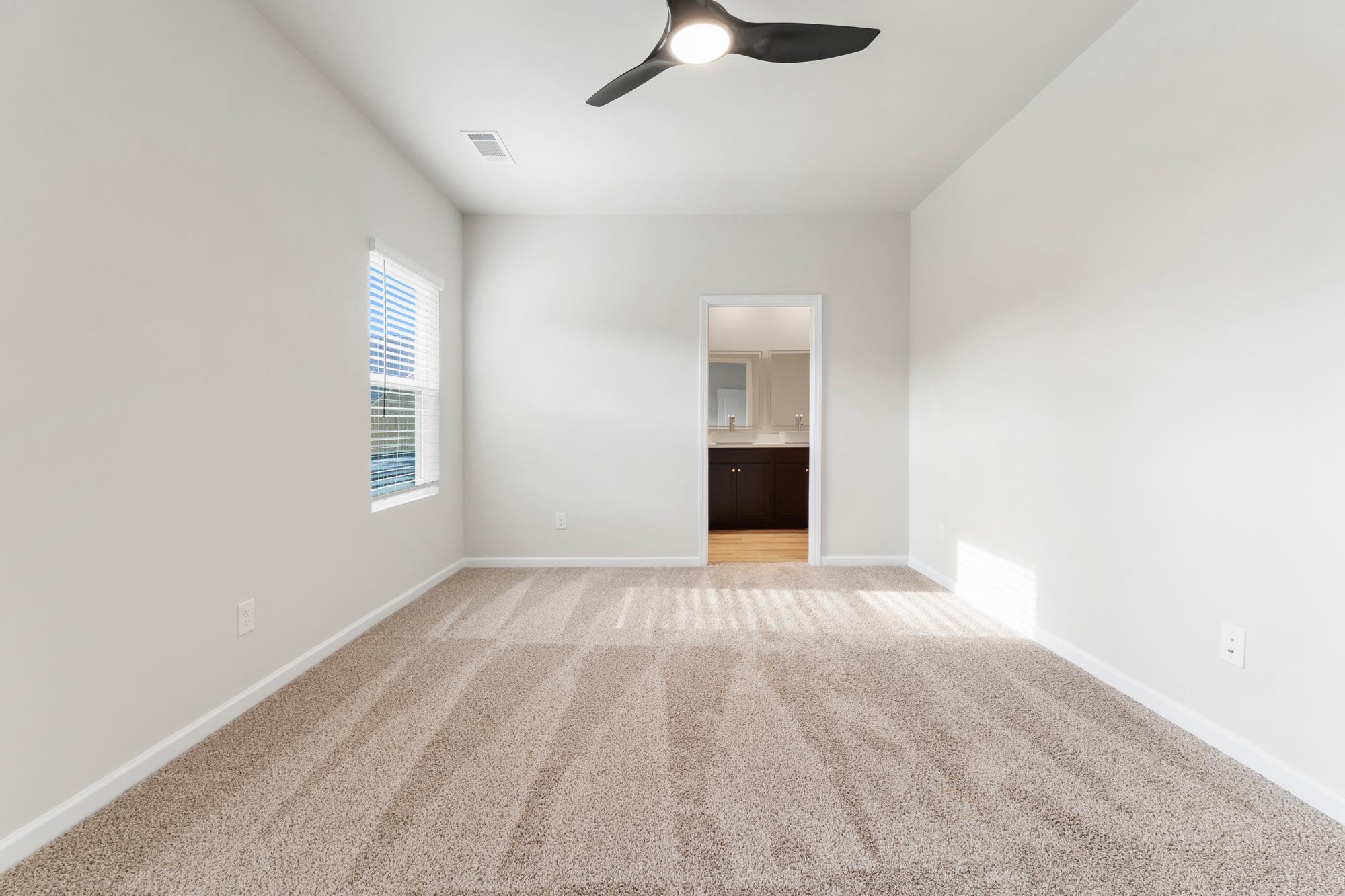 1112 Dickens Road Property Photo 15
