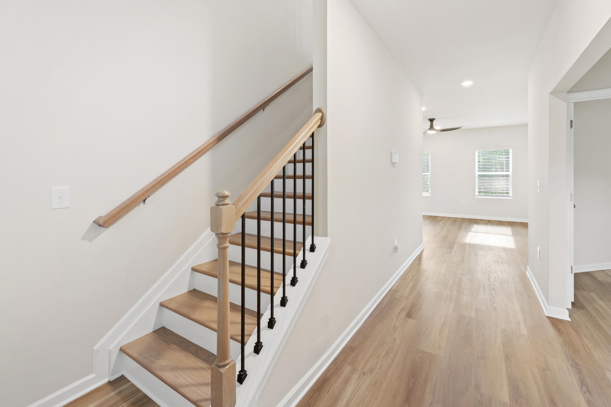 1100 Dickens Road Property Photo 4