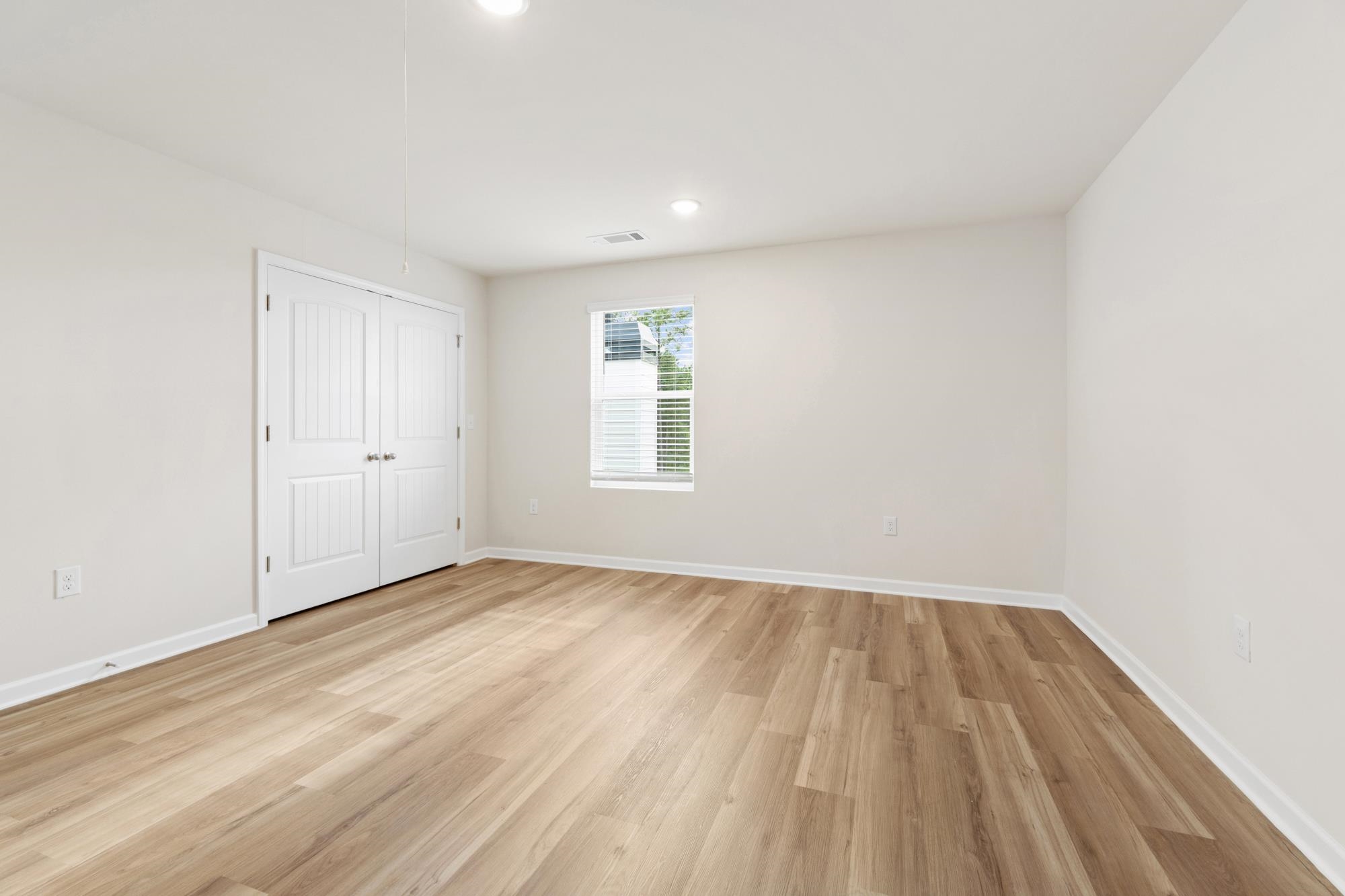 1100 Dickens Road Property Photo 17