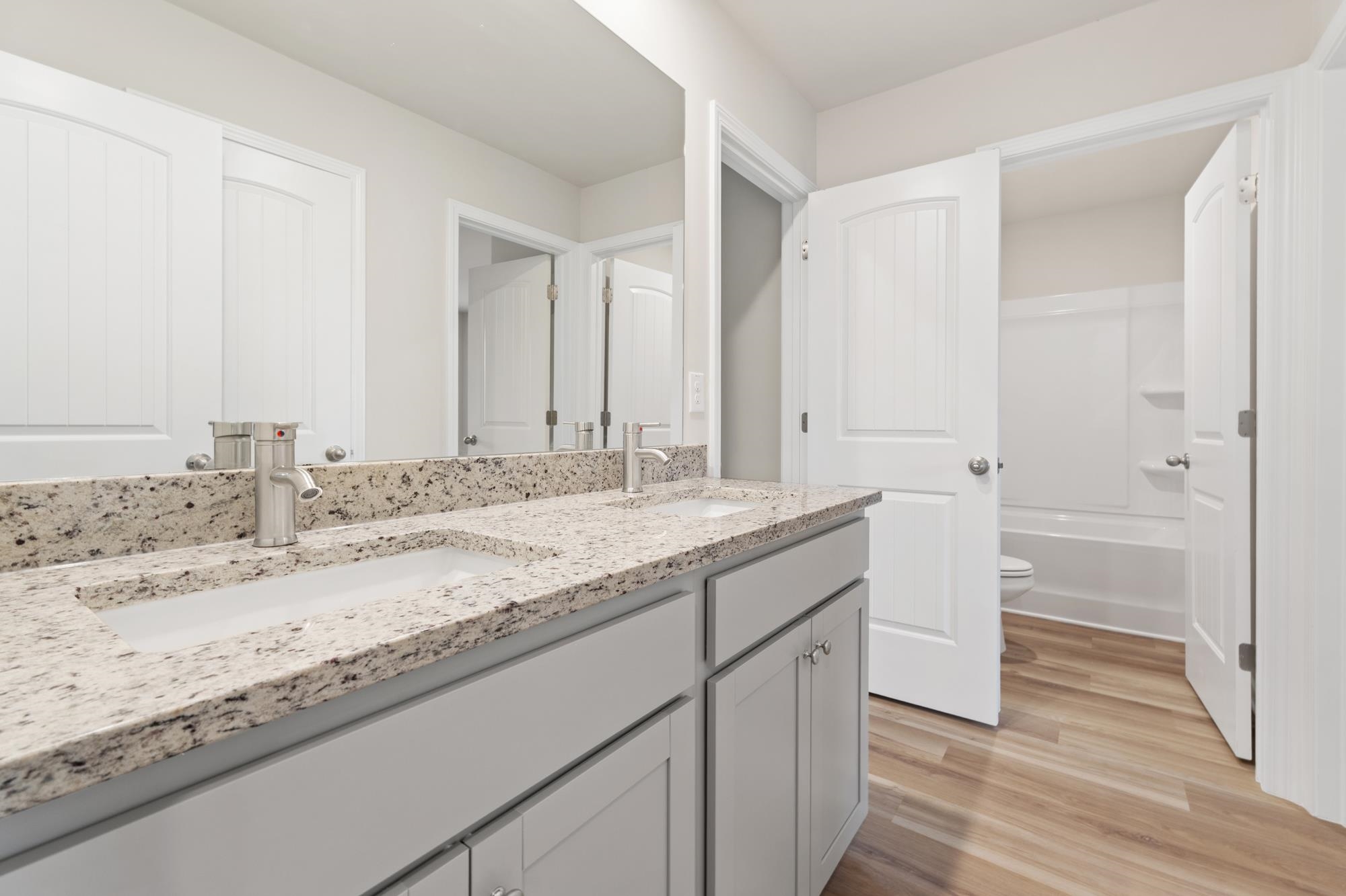 1100 Dickens Road Property Photo 21