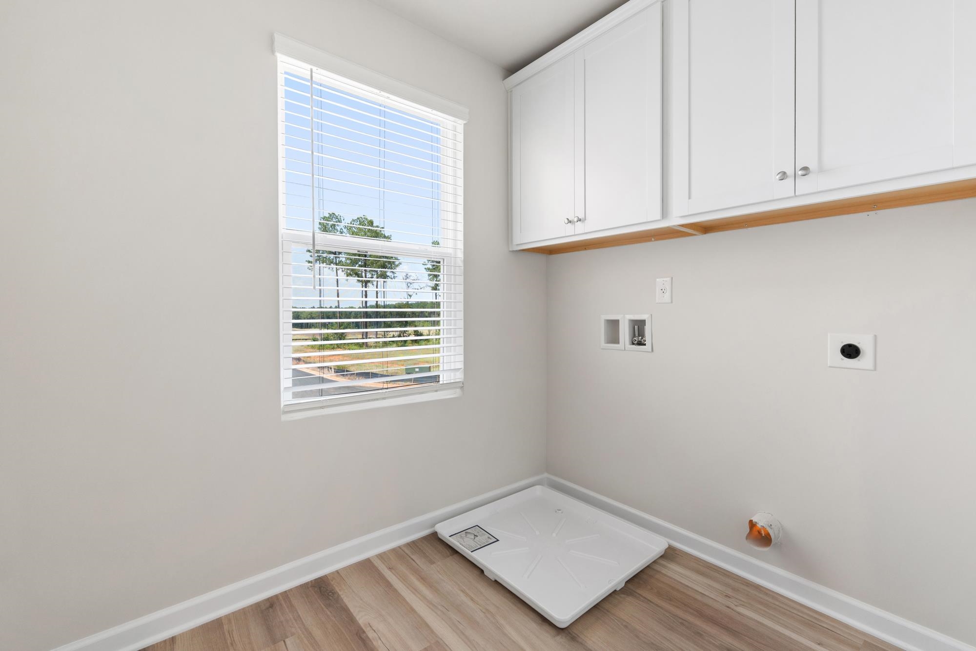 1219 Dickens Road Property Photo 21