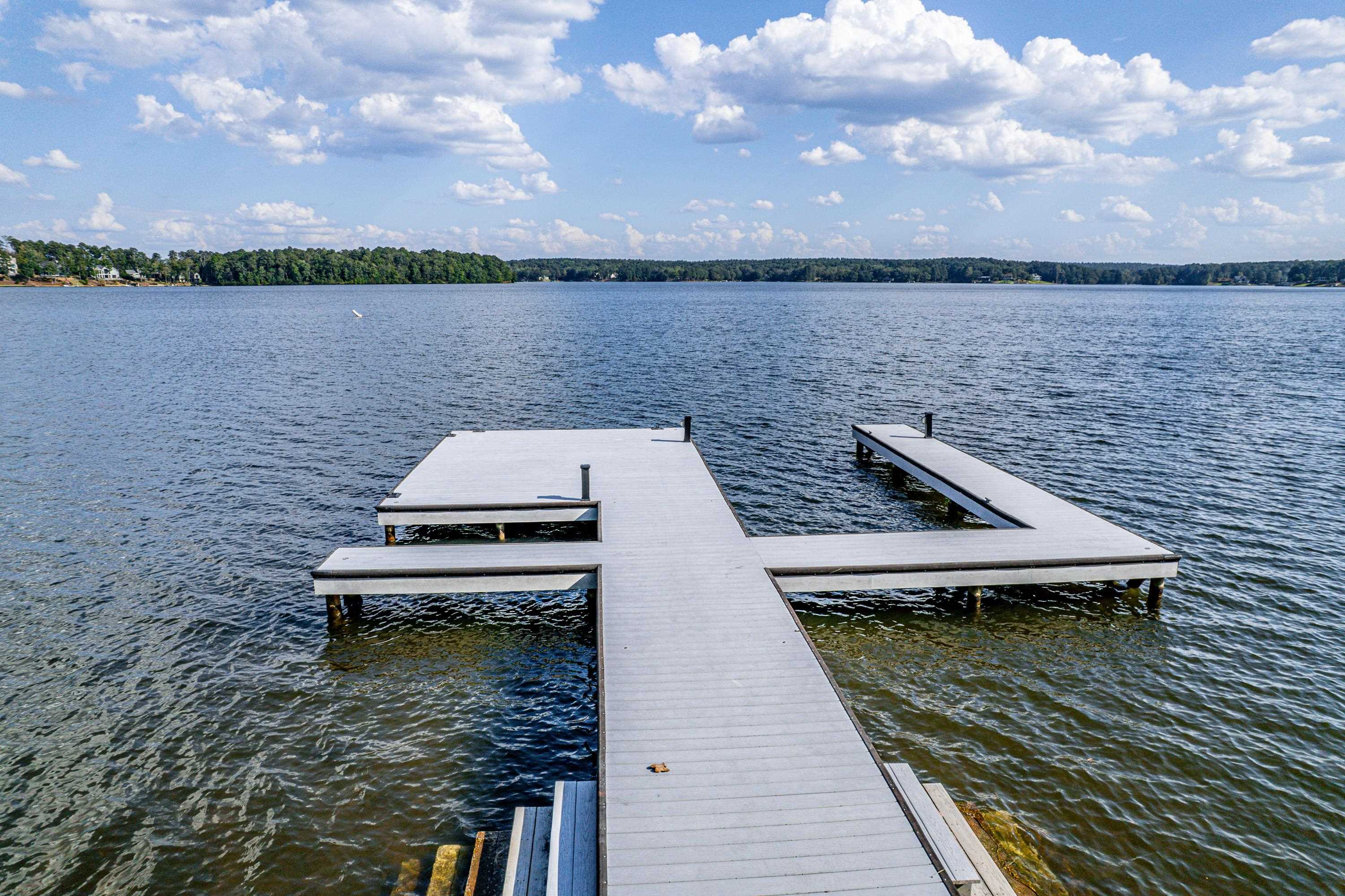 222 Waters Edge Drive Property Photo 3