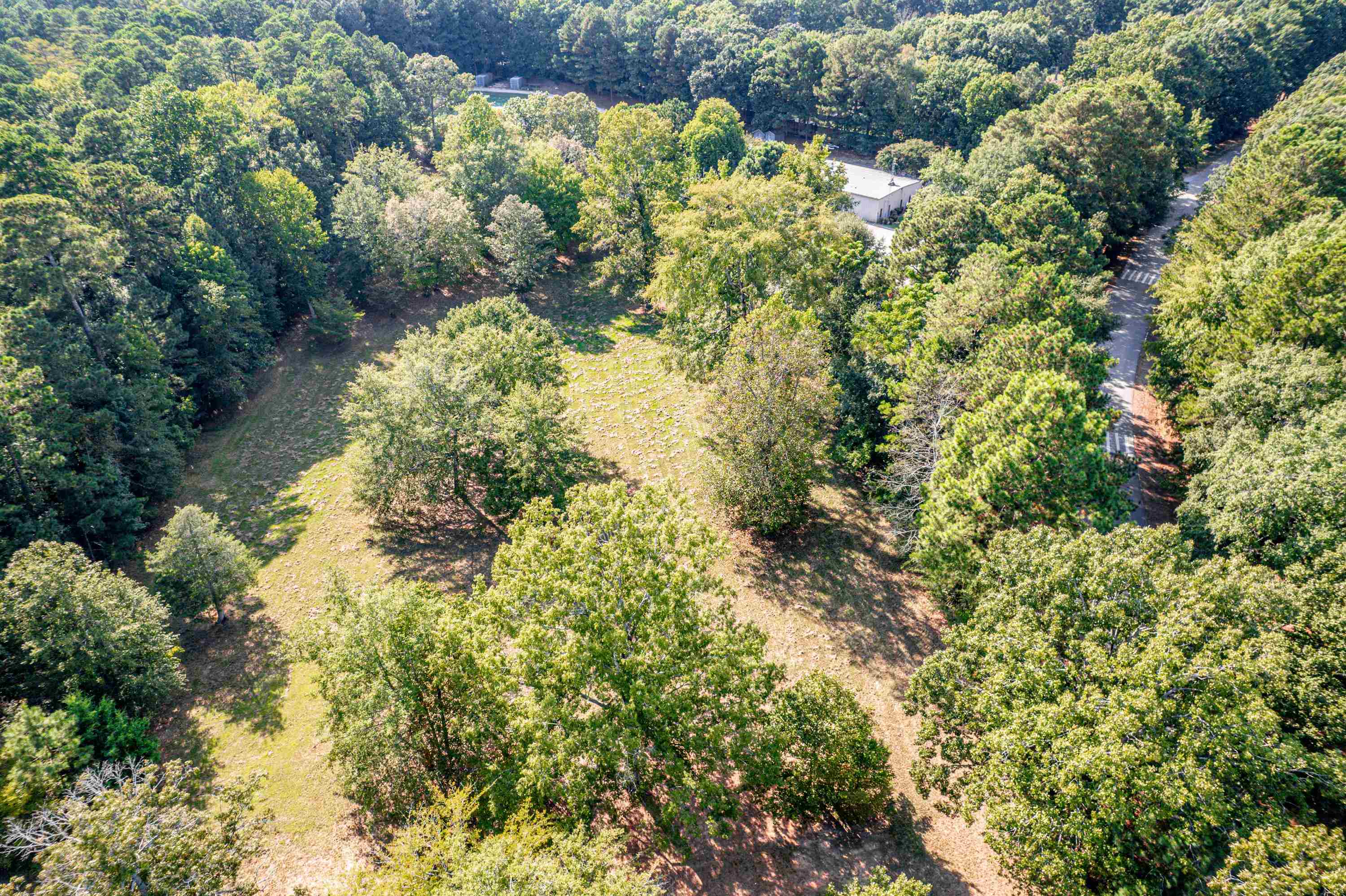 222 Waters Edge Drive Property Photo 16