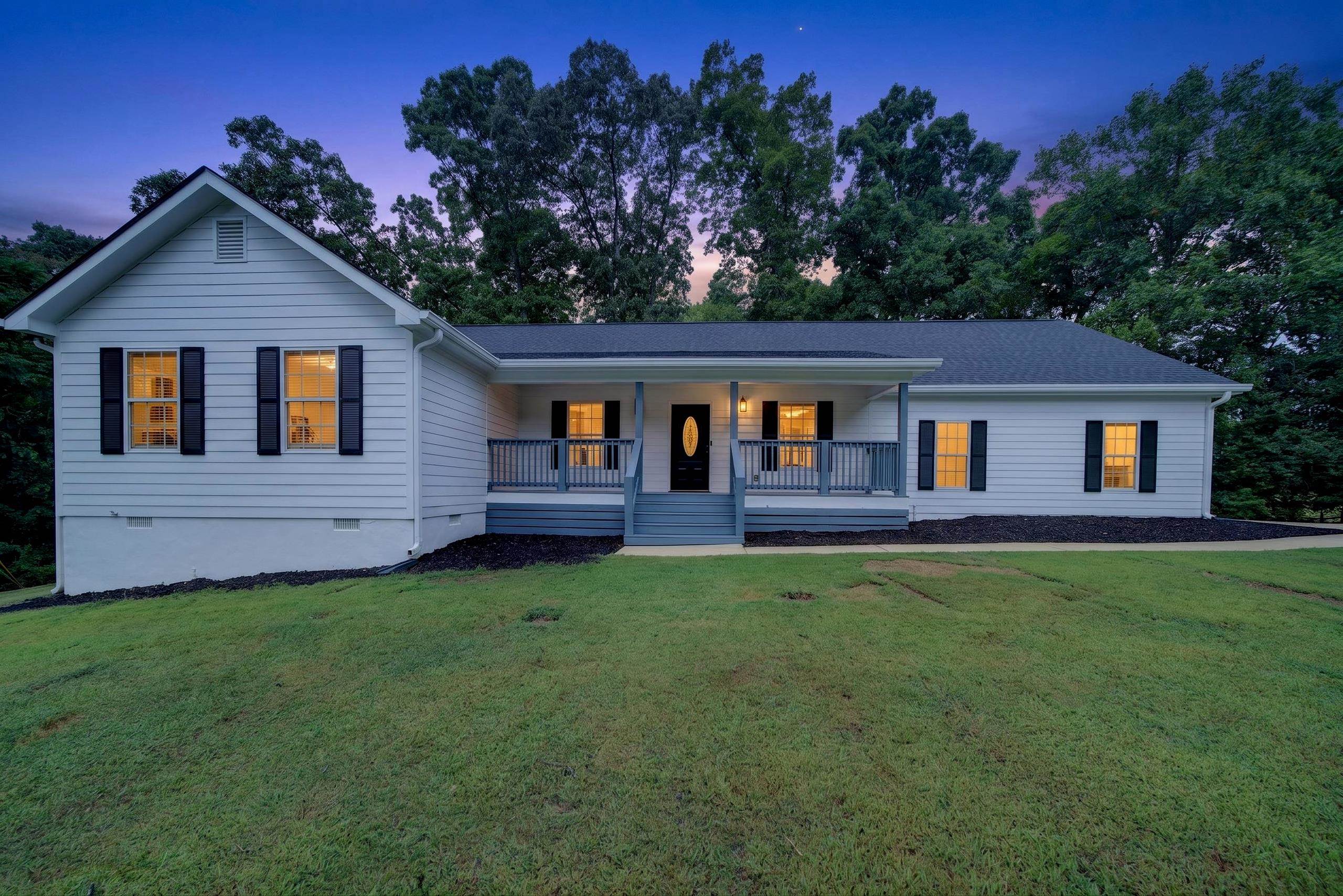 1121 Ponder Pines Road Property Photo 1
