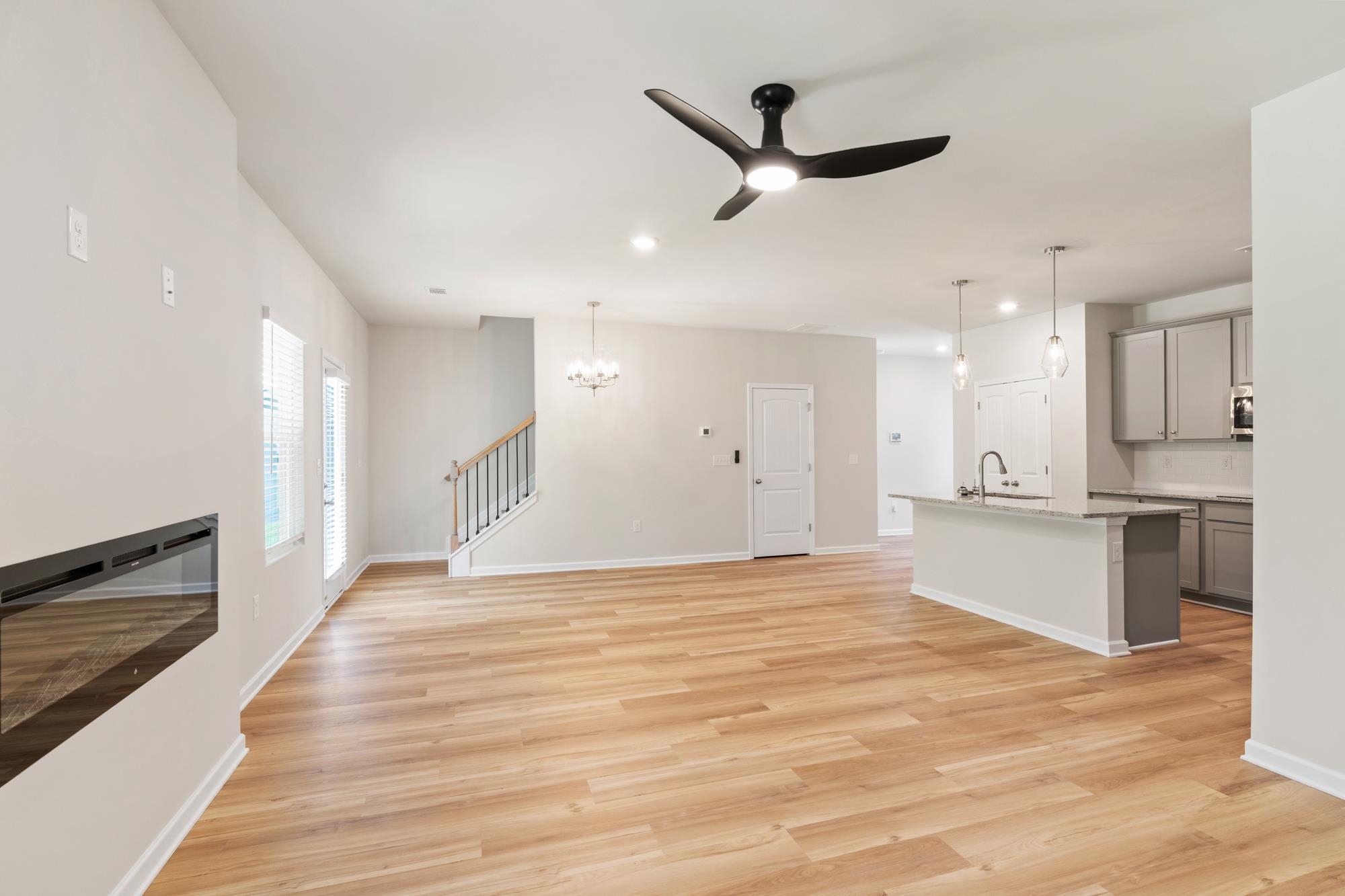 1209 Dickens Road Property Photo 3