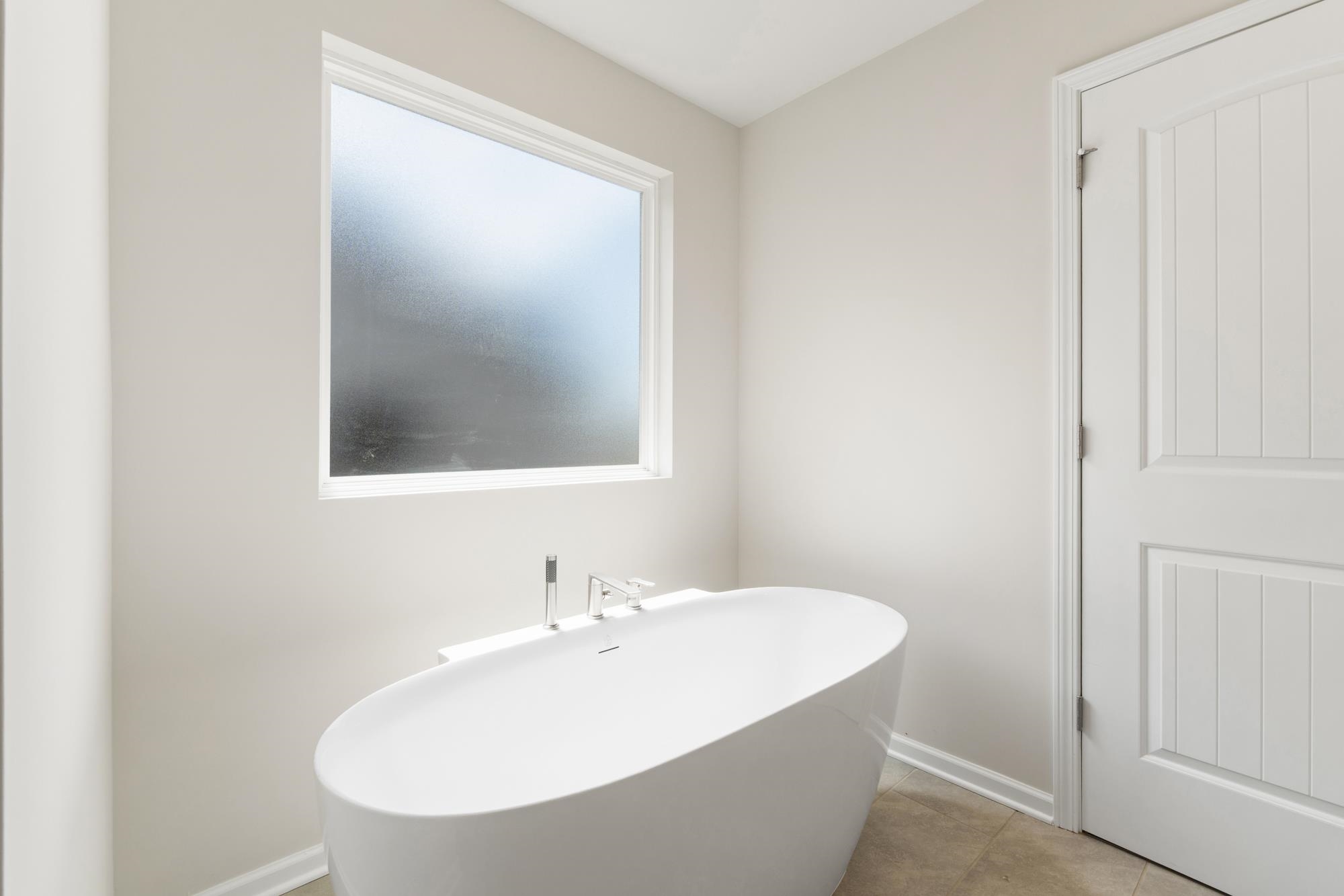 1199 Dickens Road Property Photo 12