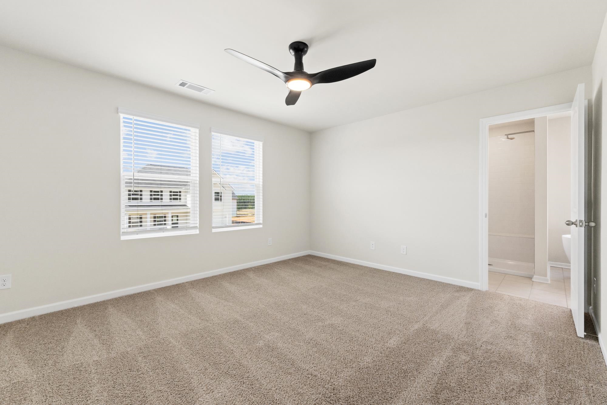 1189 Dickens Road Property Photo 12