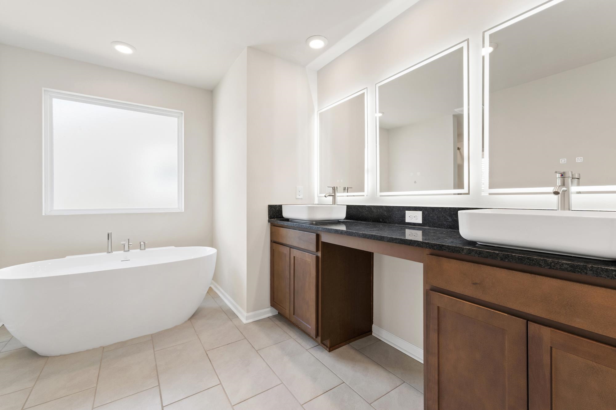 1189 Dickens Road Property Photo 16
