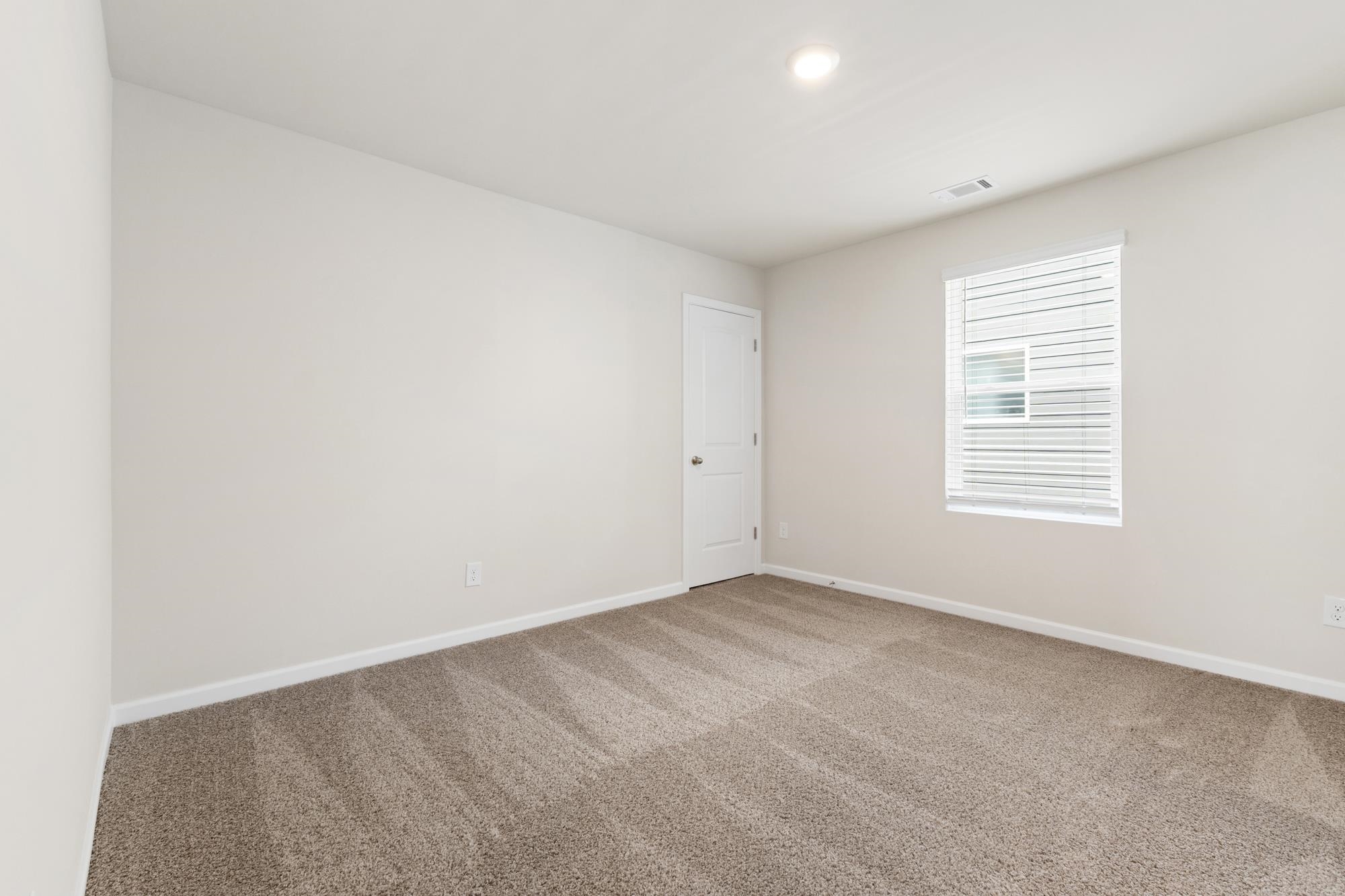 1189 Dickens Road Property Photo 18