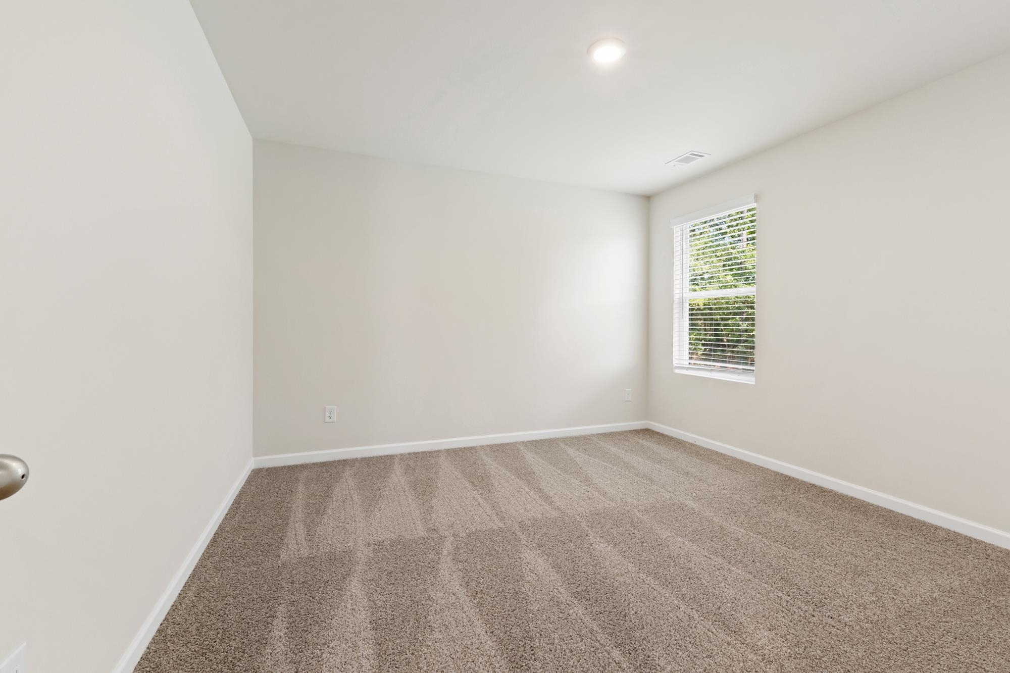 1189 Dickens Road Property Photo 19