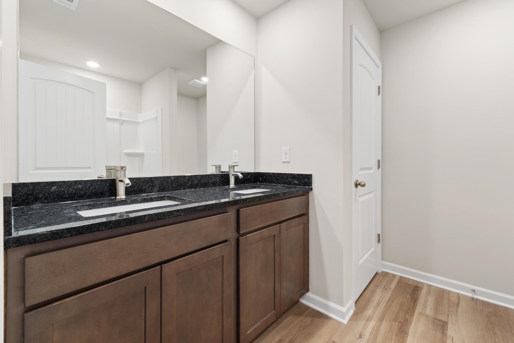 1189 Dickens Road Property Photo 21