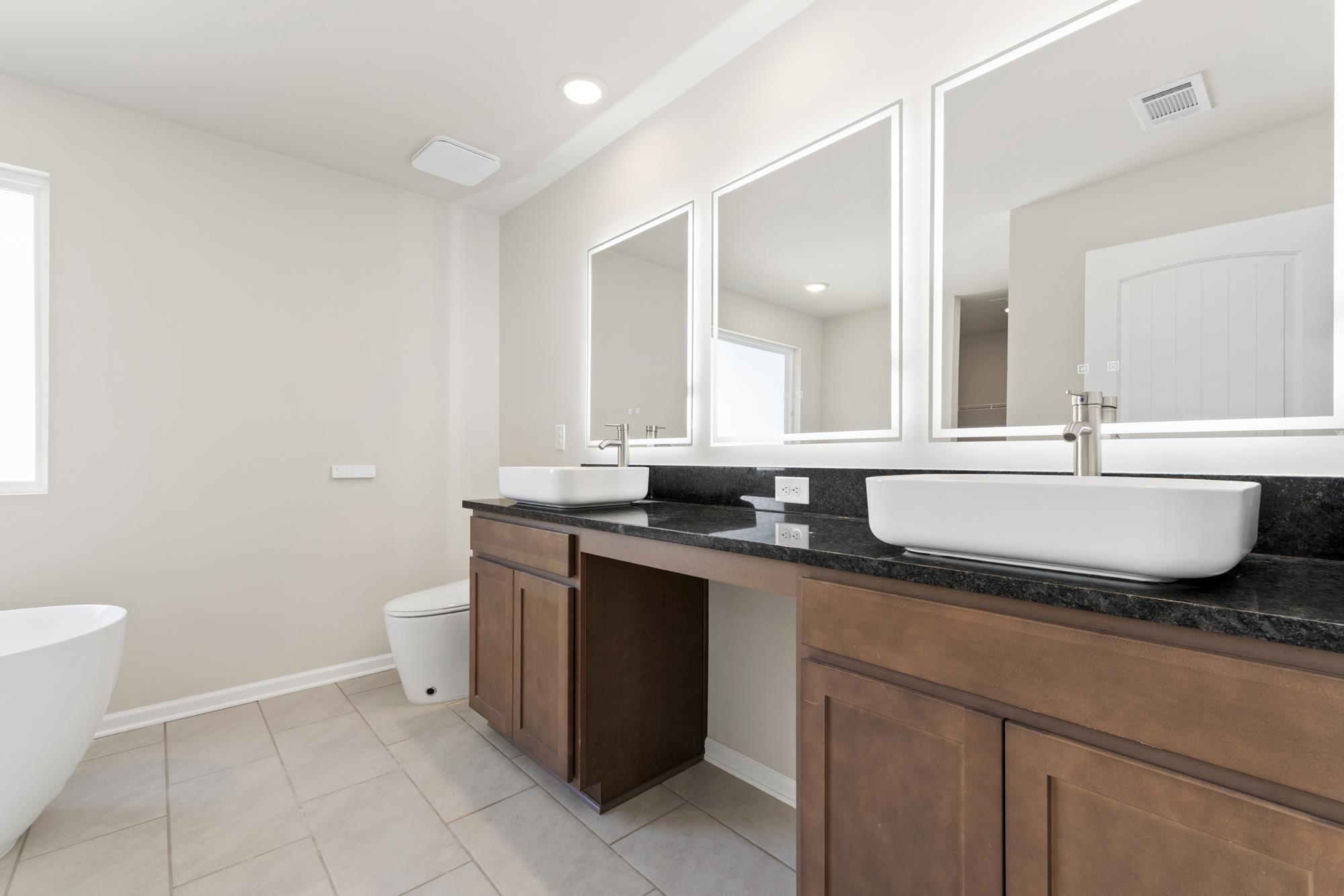 1179 Dickens Road Property Photo 12