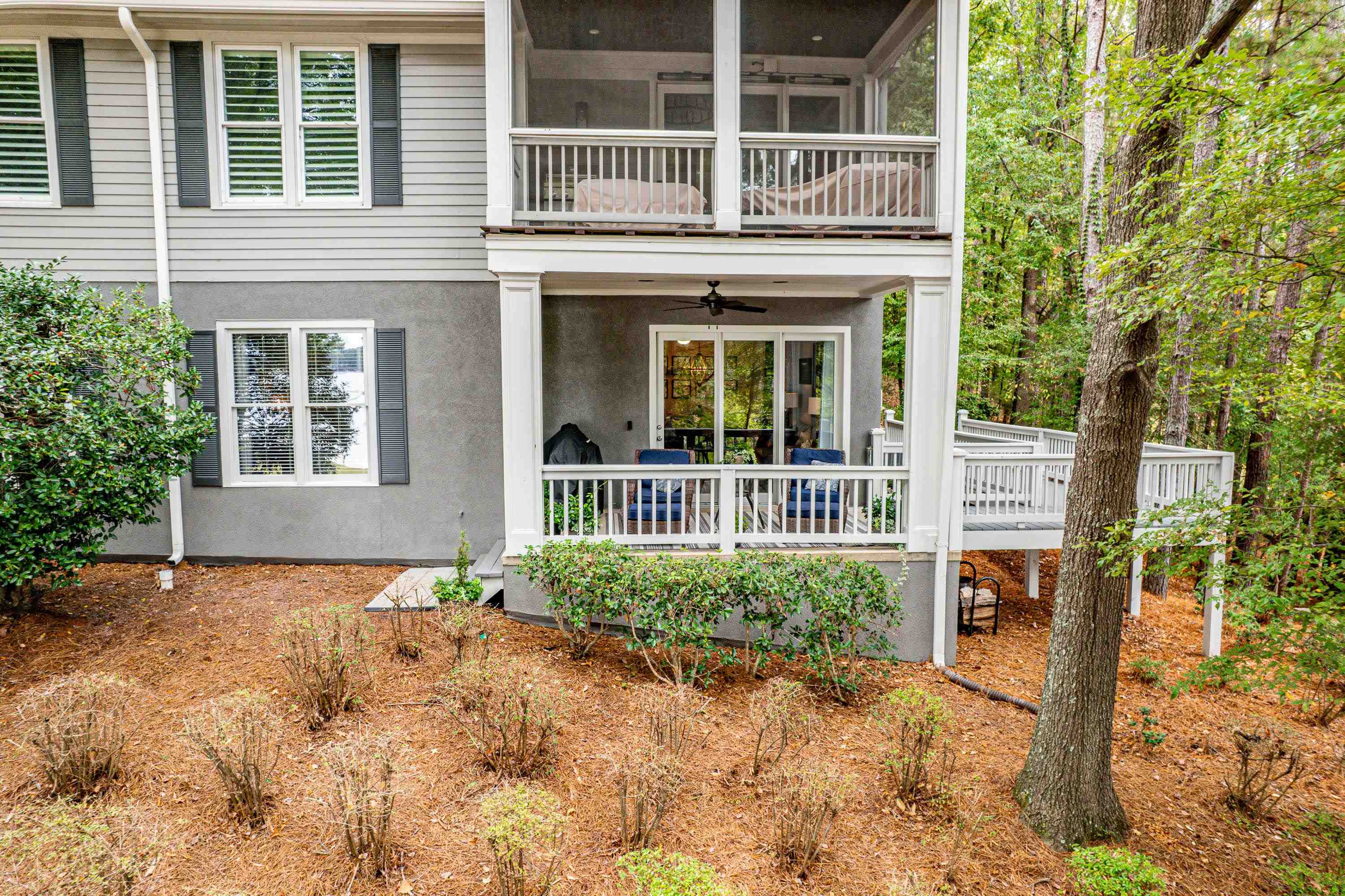1001 B MARINA COVE LANE Property Photo 1