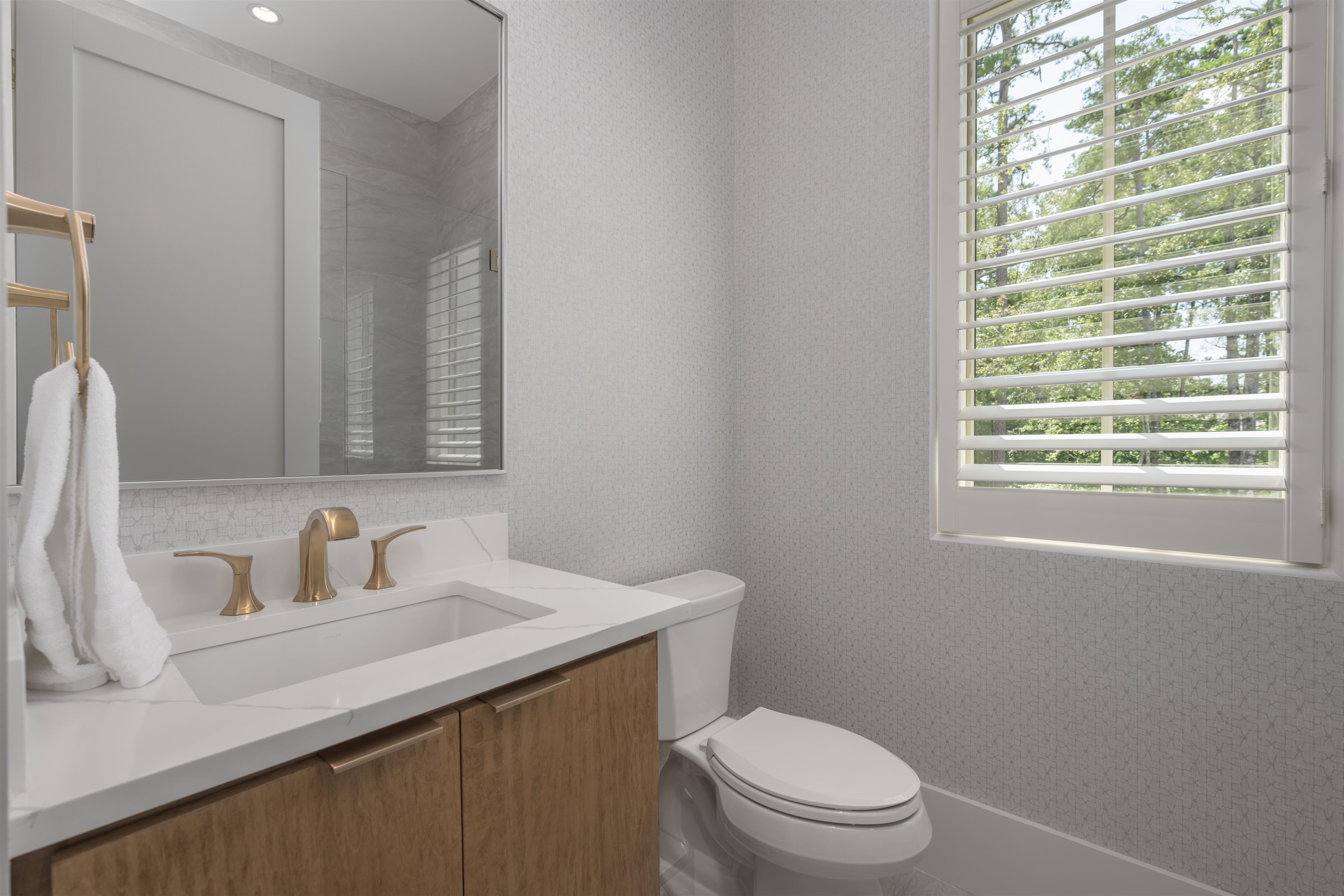 1131 Longview Commons Property Photo 49
