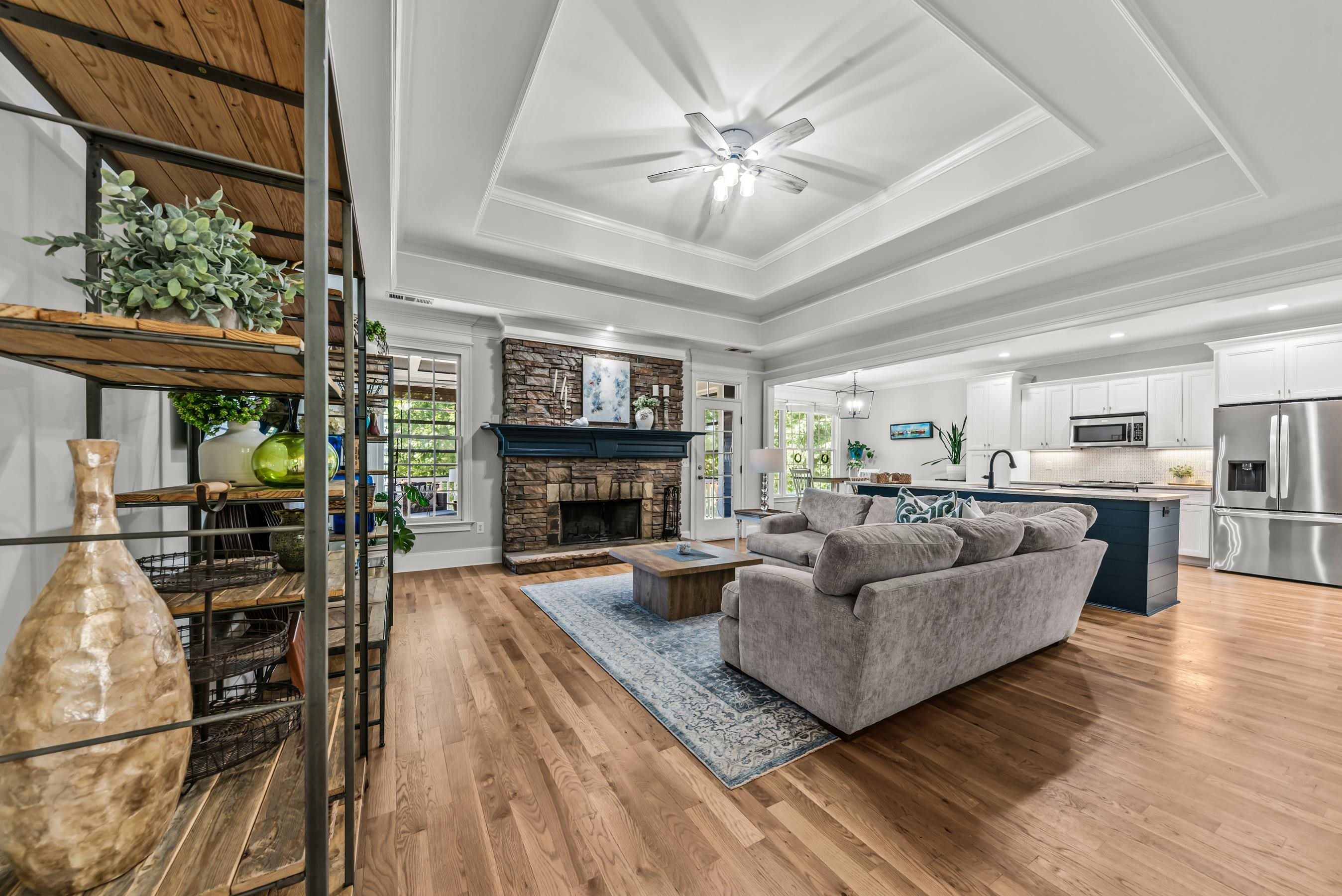 1021 Harbor Loop Property Photo 17
