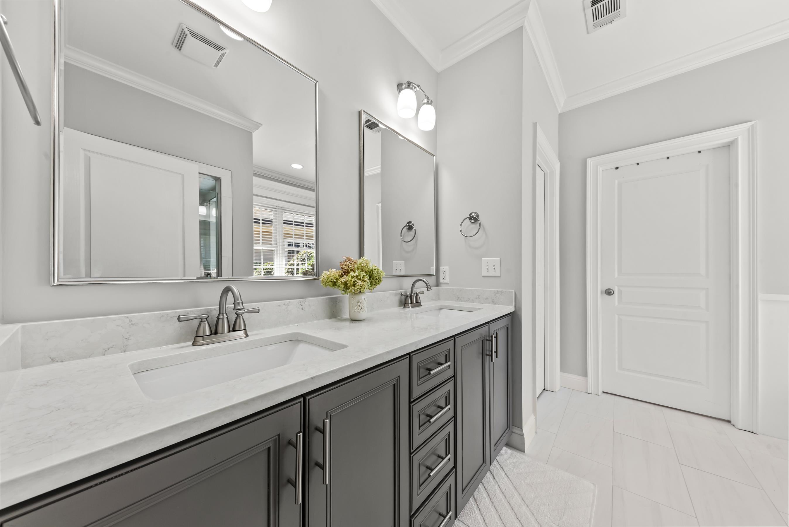 1021 Harbor Loop Property Photo 39
