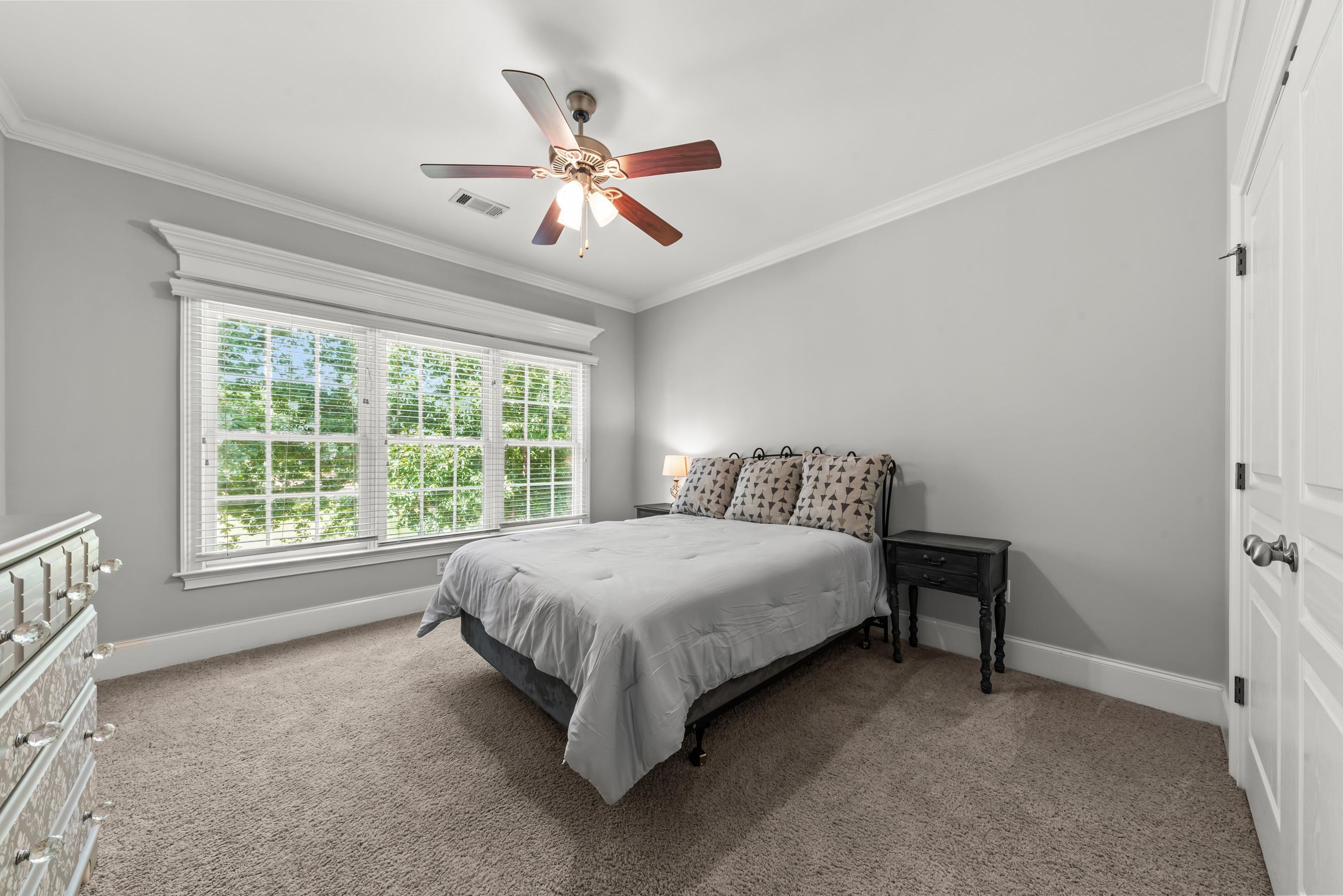 1021 Harbor Loop Property Photo 47