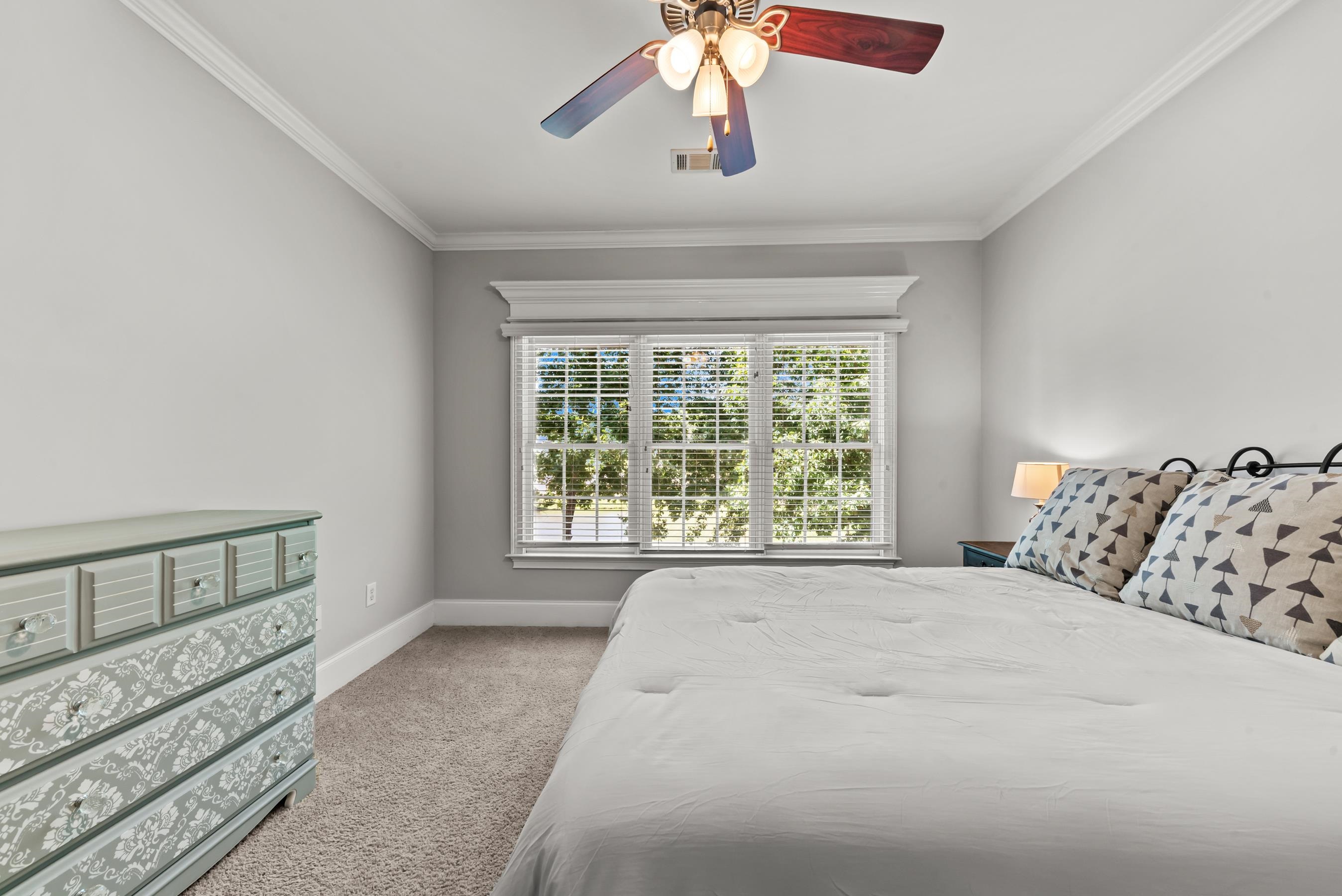 1021 Harbor Loop Property Photo 48
