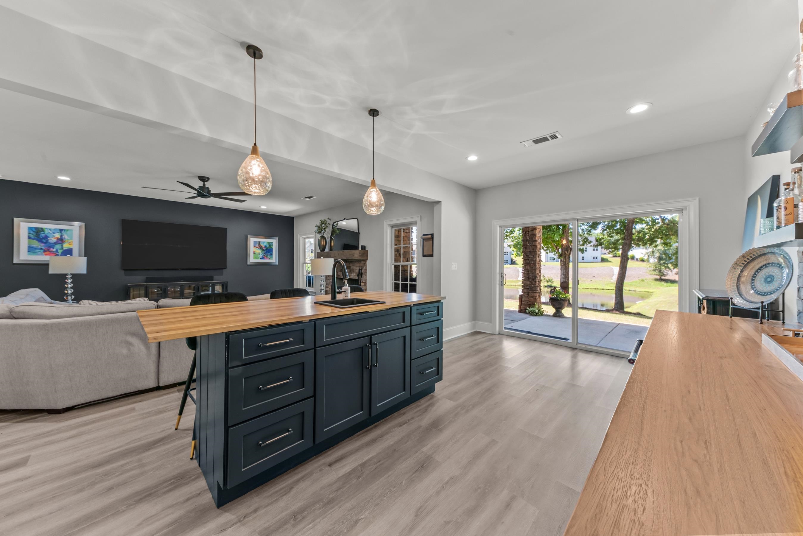 1021 Harbor Loop Property Photo 51