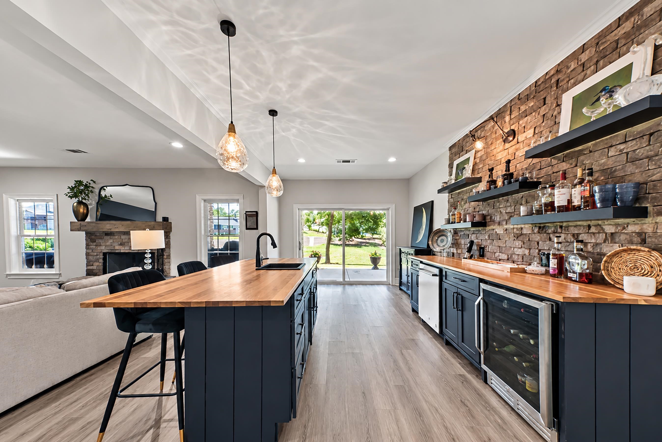 1021 Harbor Loop Property Photo 53