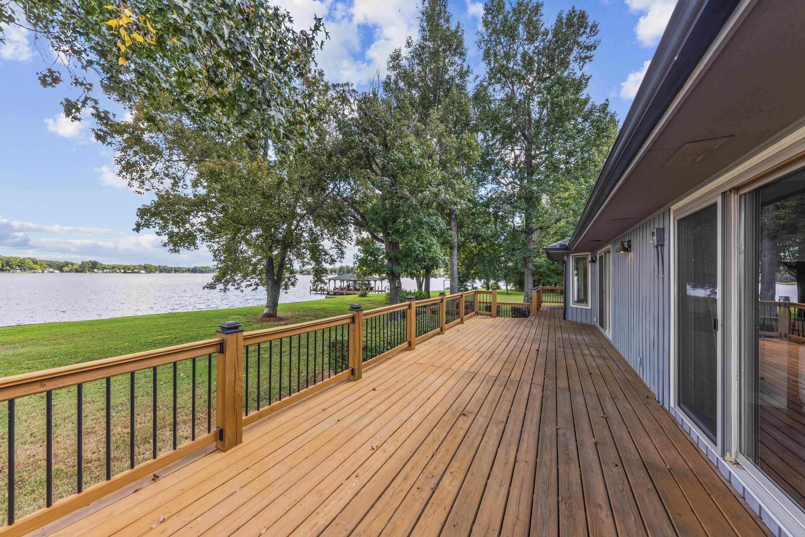121 Cherry Point Property Photo 52