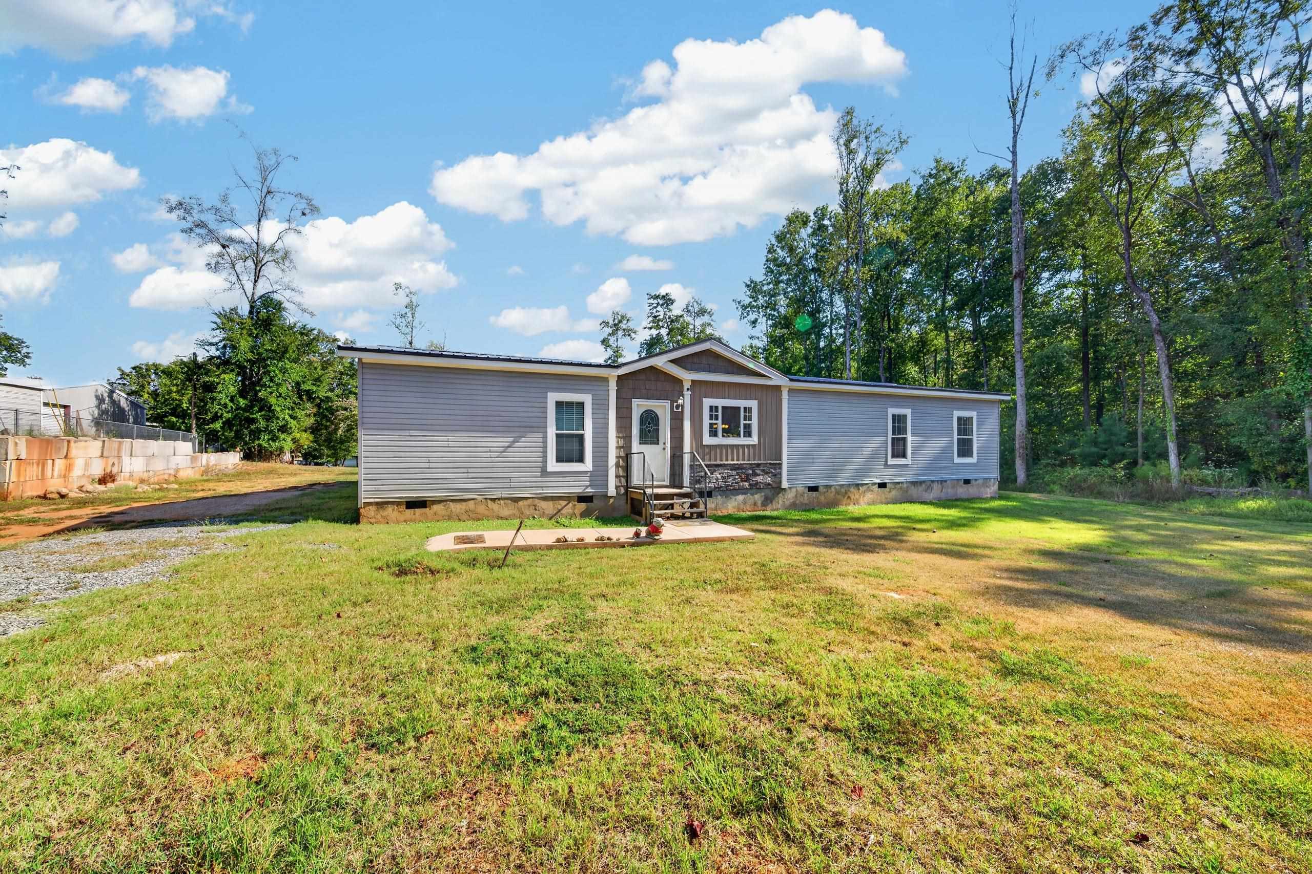 105 Blue Branch Drive Property Photo 4
