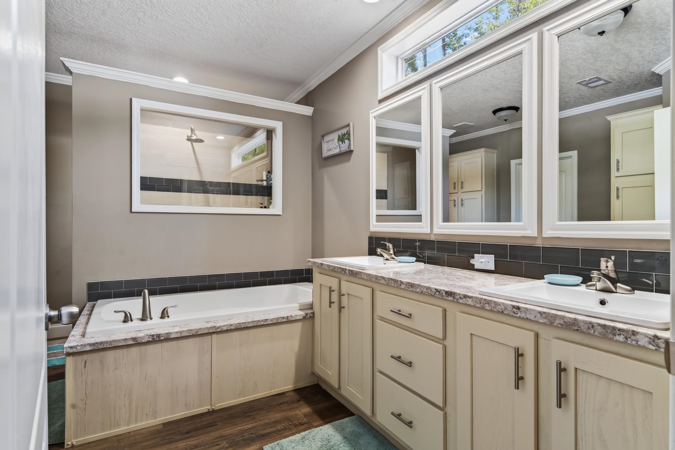 105 Blue Branch Drive Property Photo 22