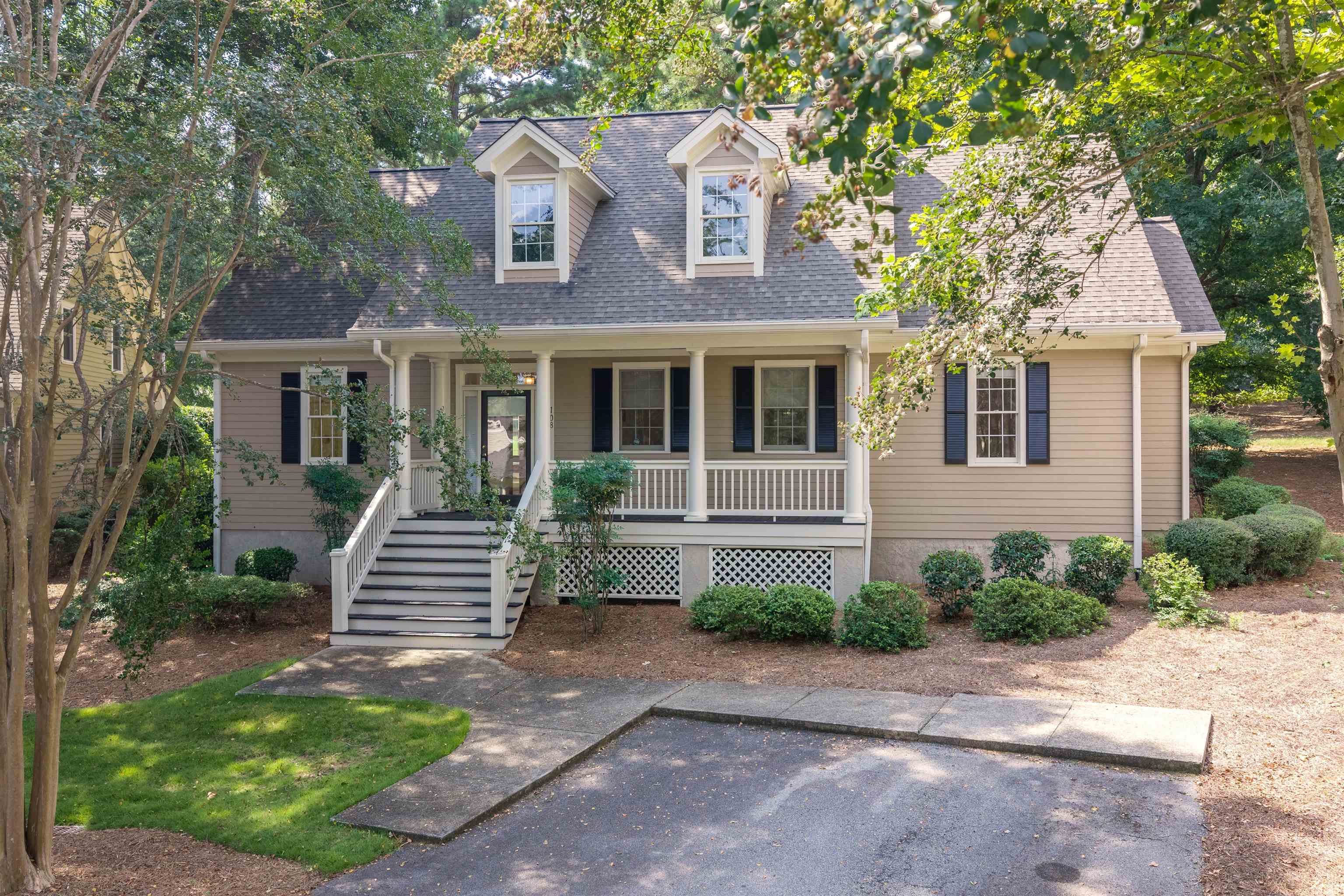 108 MAYFAIR COURT Property Photo 1