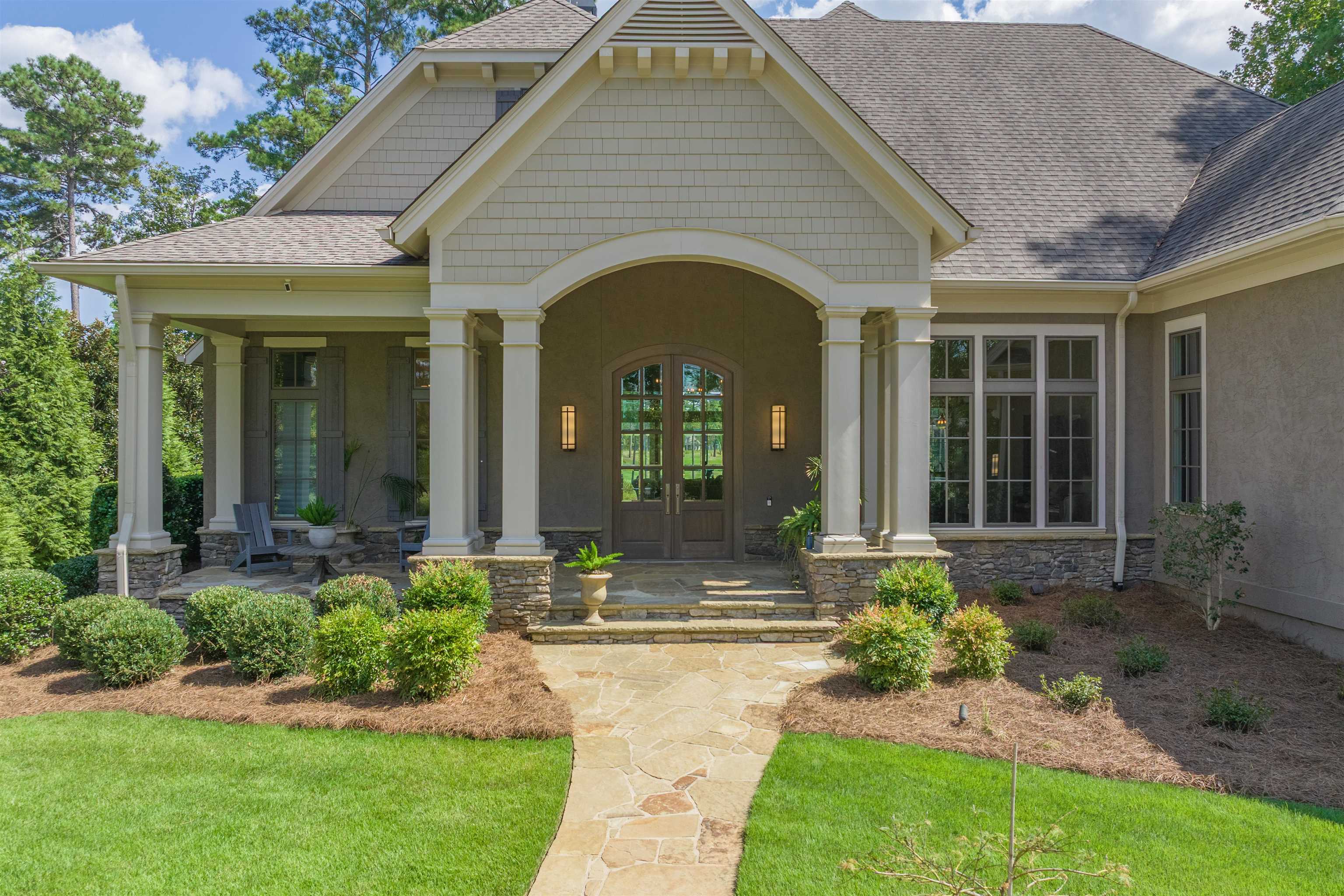 1211 Rose Creek Property Photo 3