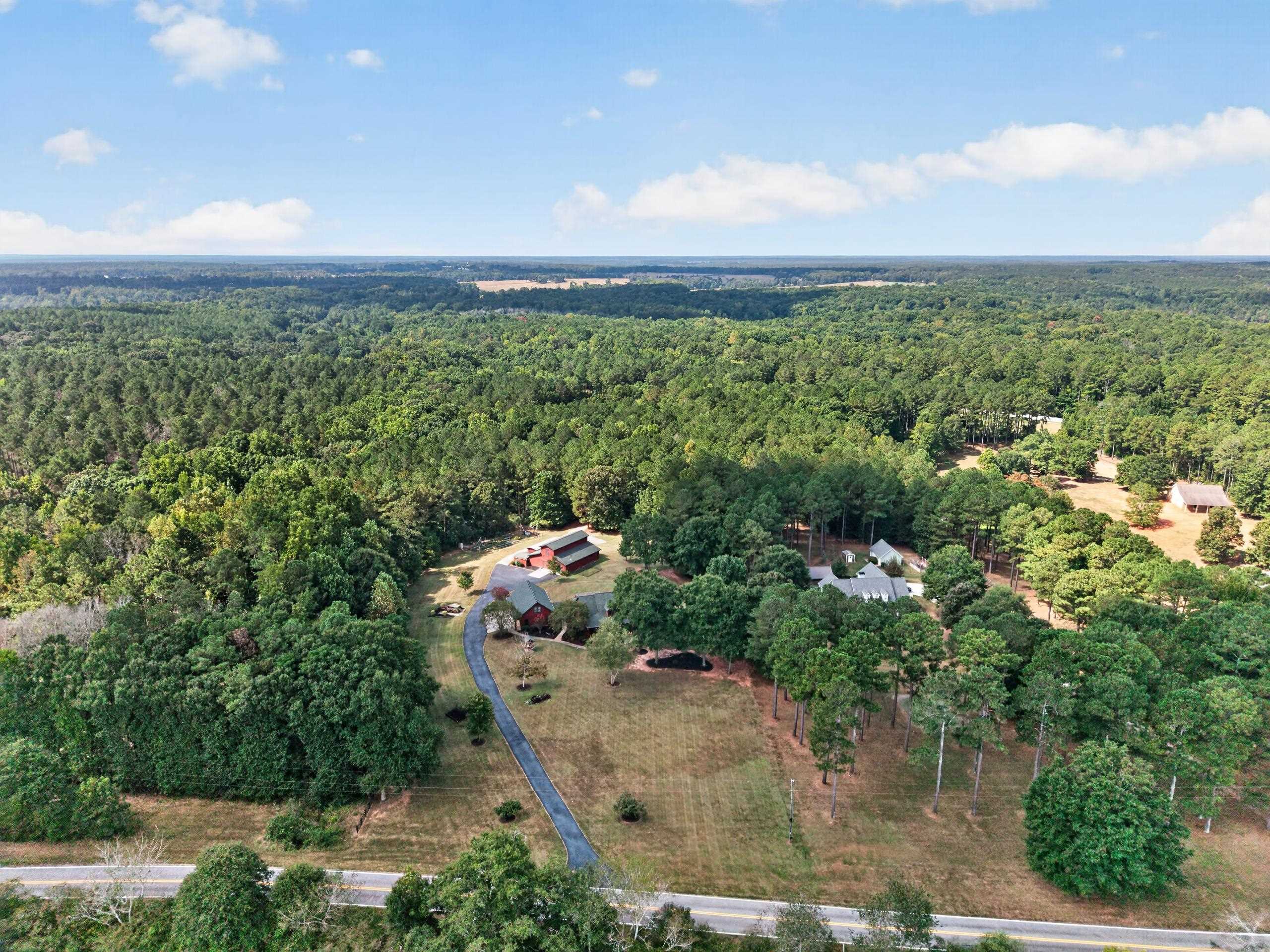 2030 Aqua Road Property Photo 4