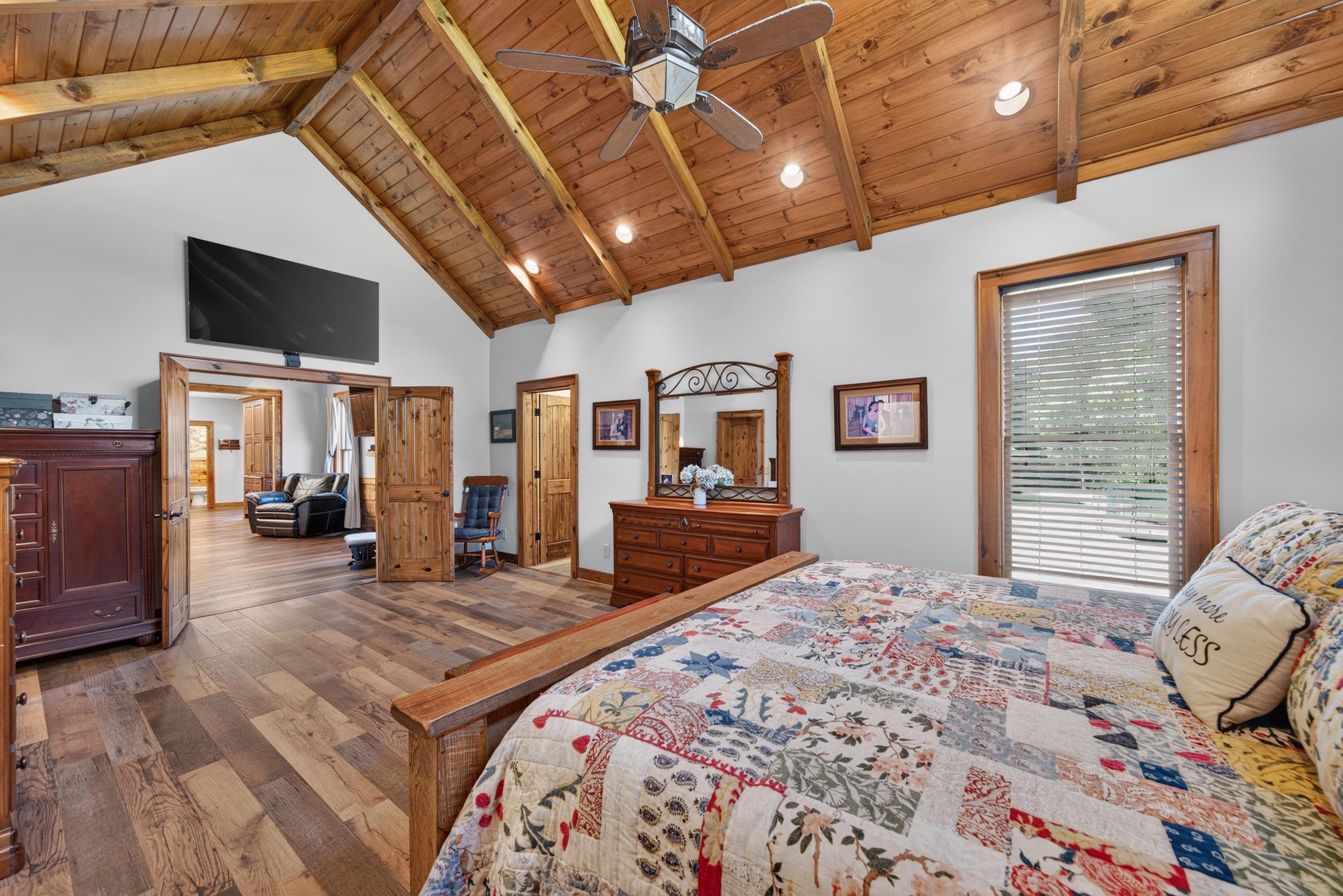2030 Aqua Road Property Photo 31