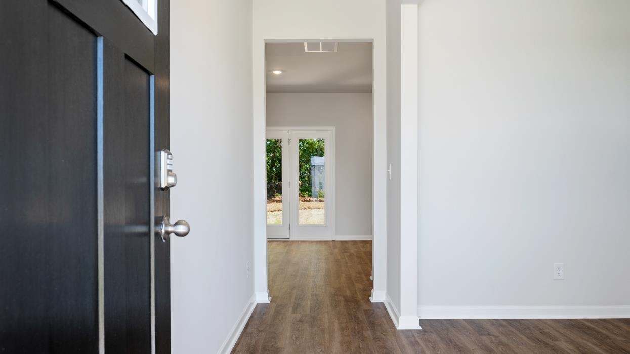 1110 Amerson Street Property Photo 7