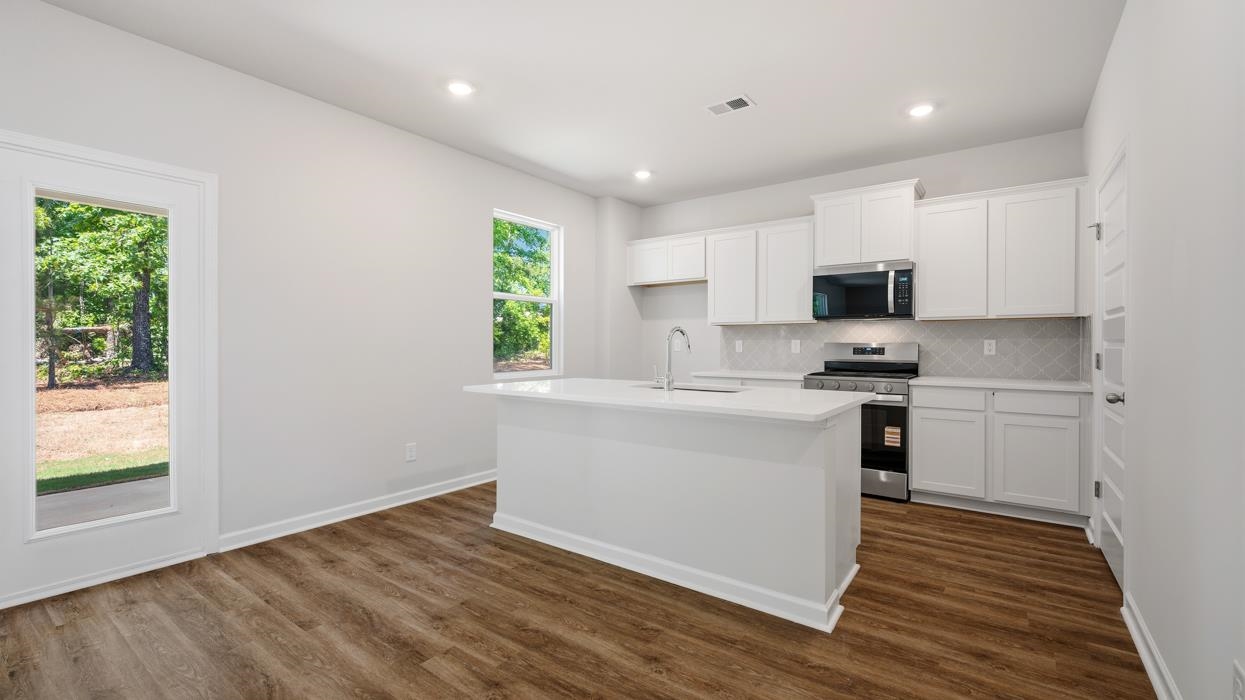 1110 Amerson Street Property Photo 13