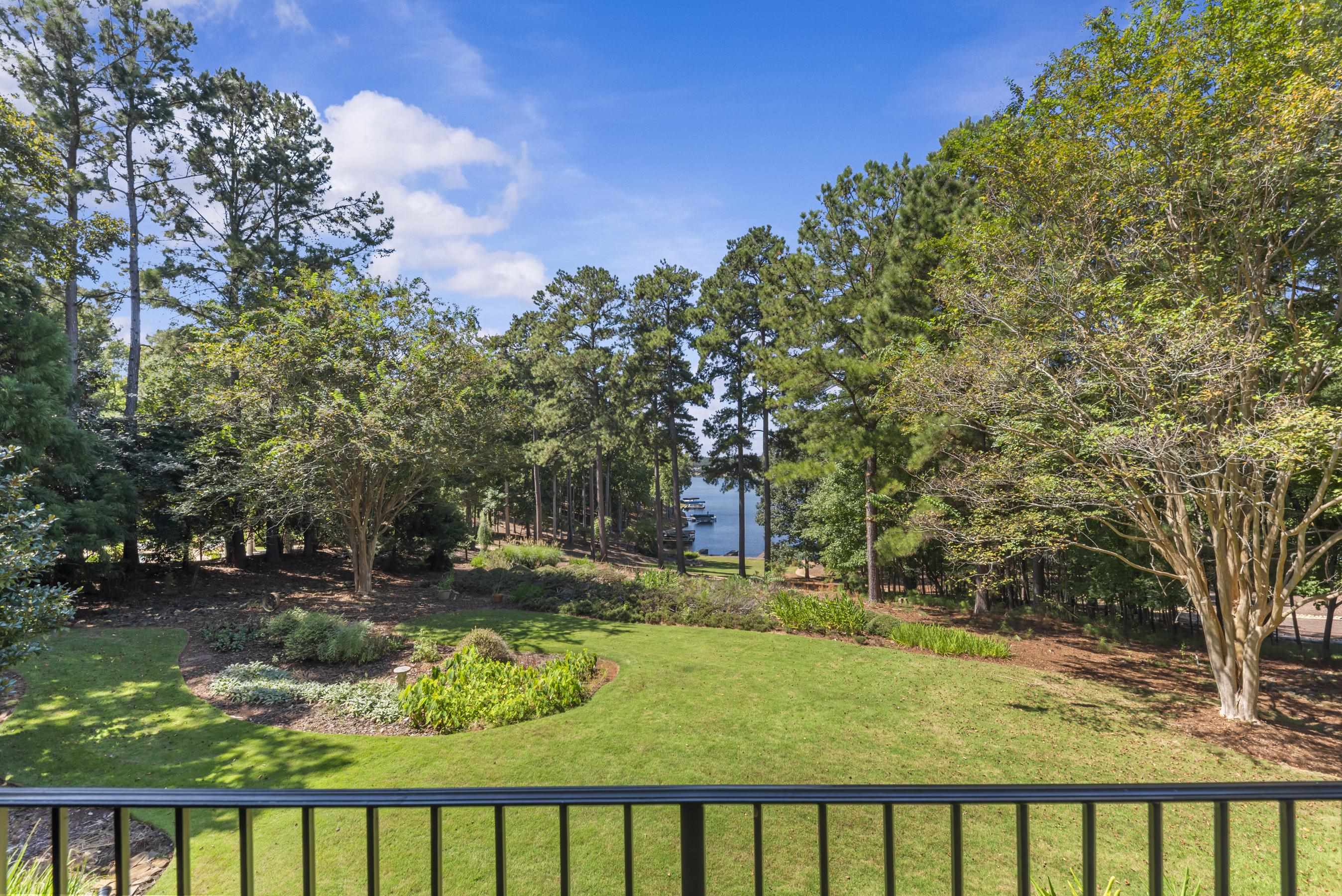 2001 Pine Grove Road Property Photo 6