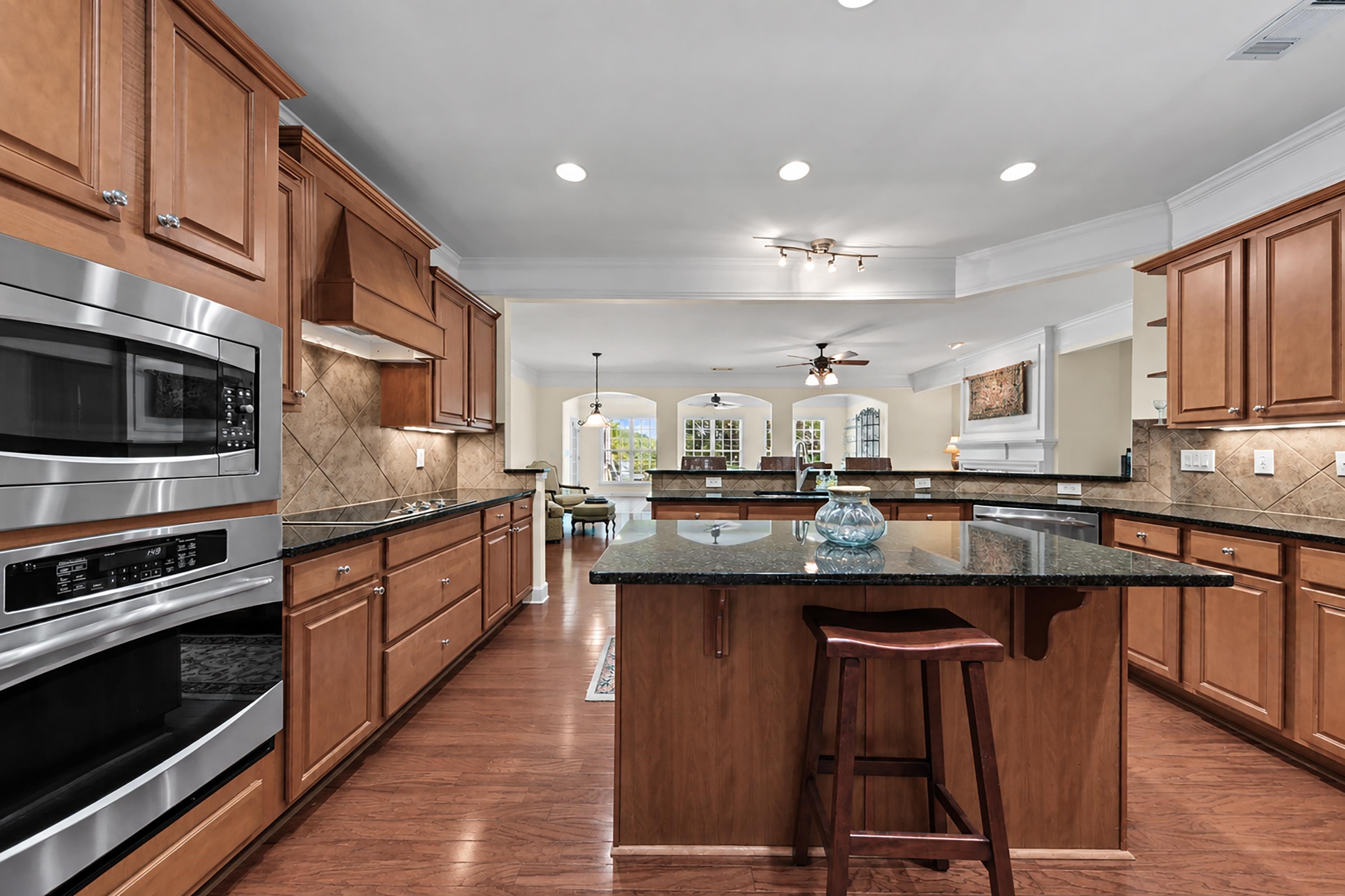 1000 Water Front Road Property Photo 16