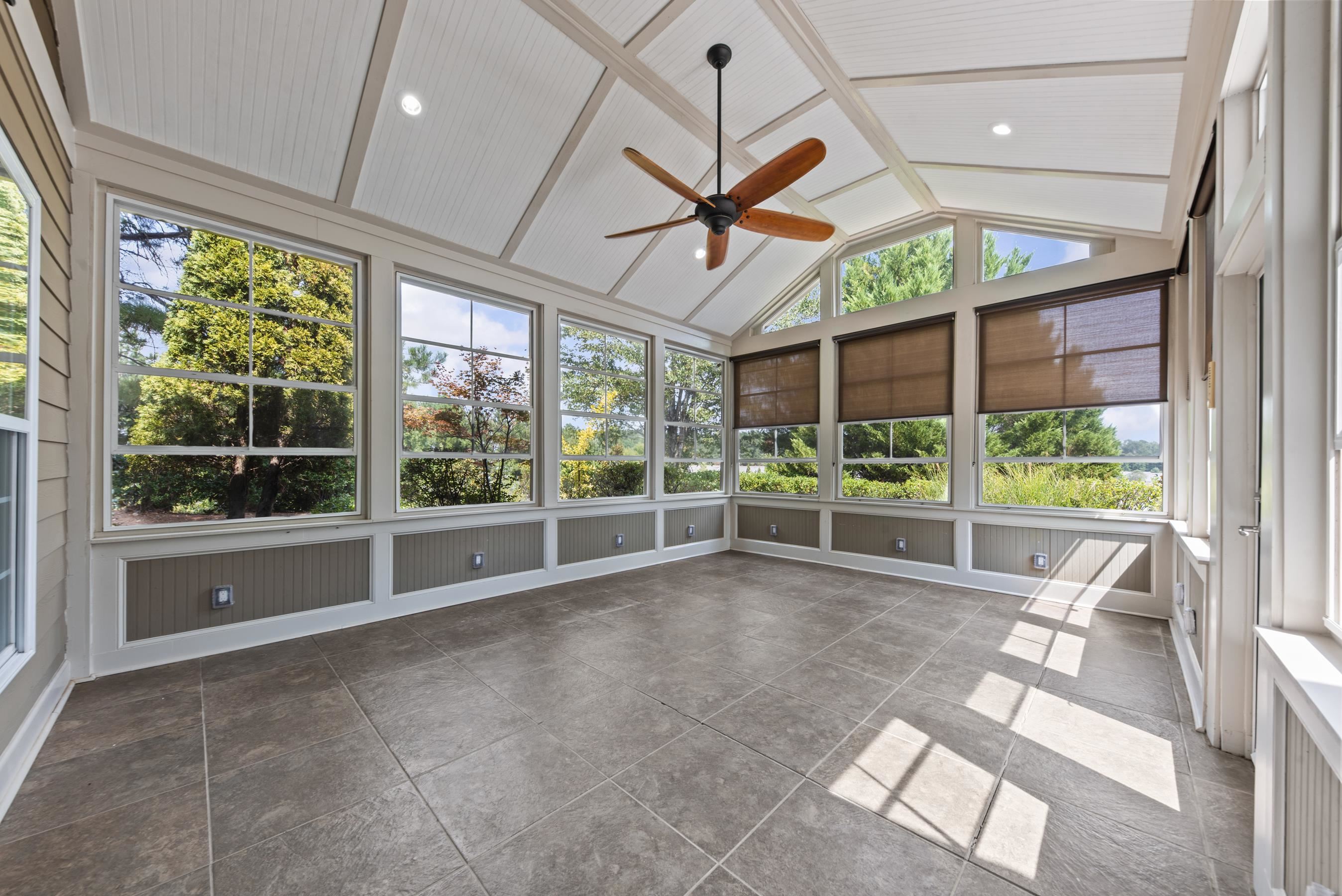 1000 Water Front Road Property Photo 24